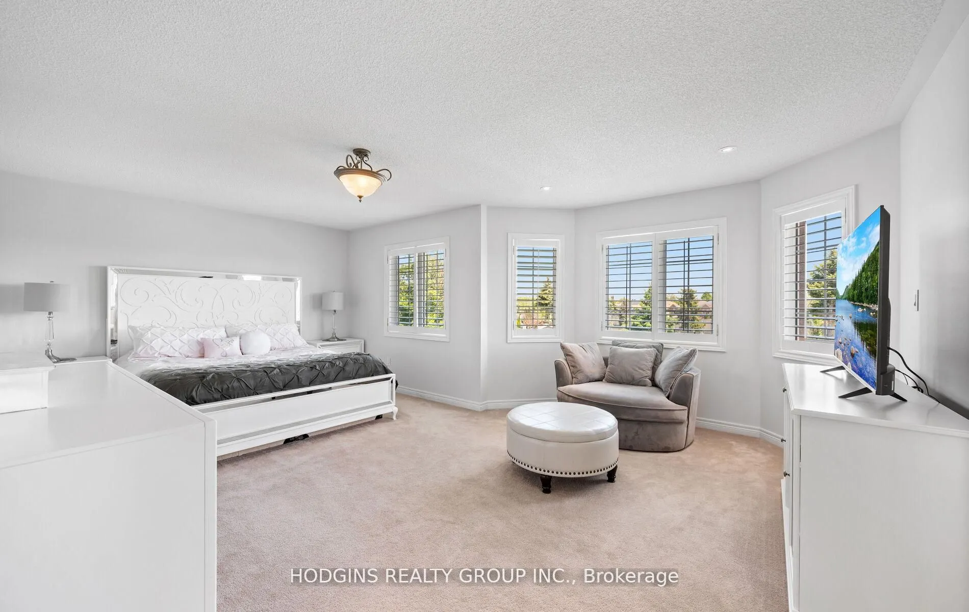 1376 Avon Drive