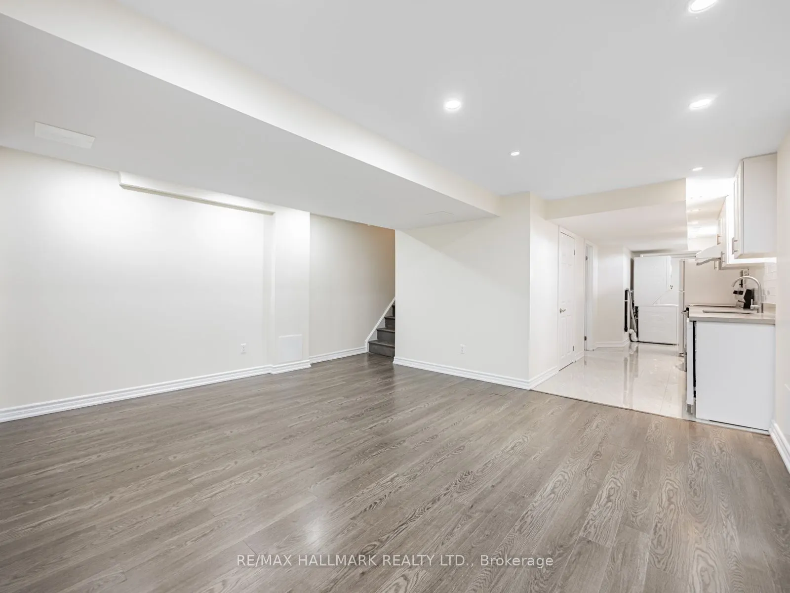 6630 Blackheath Ridge