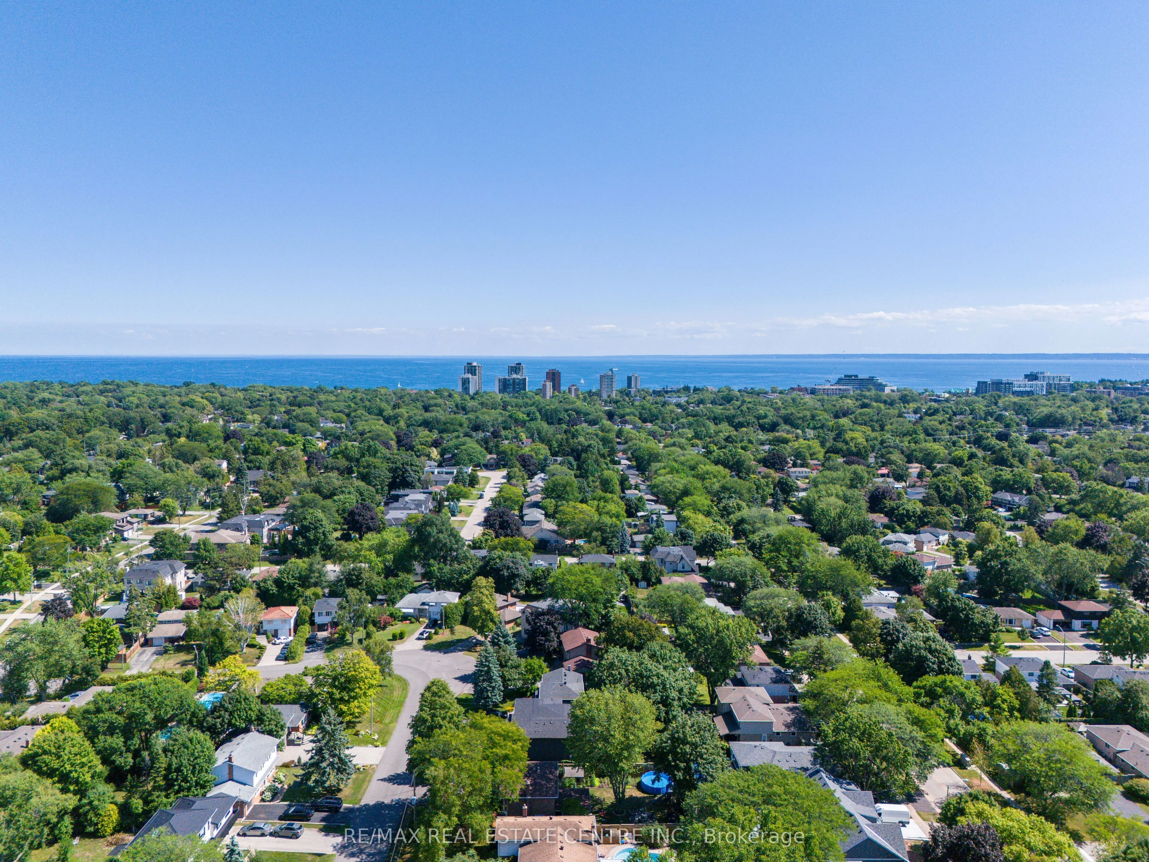 462 Southland Crescent