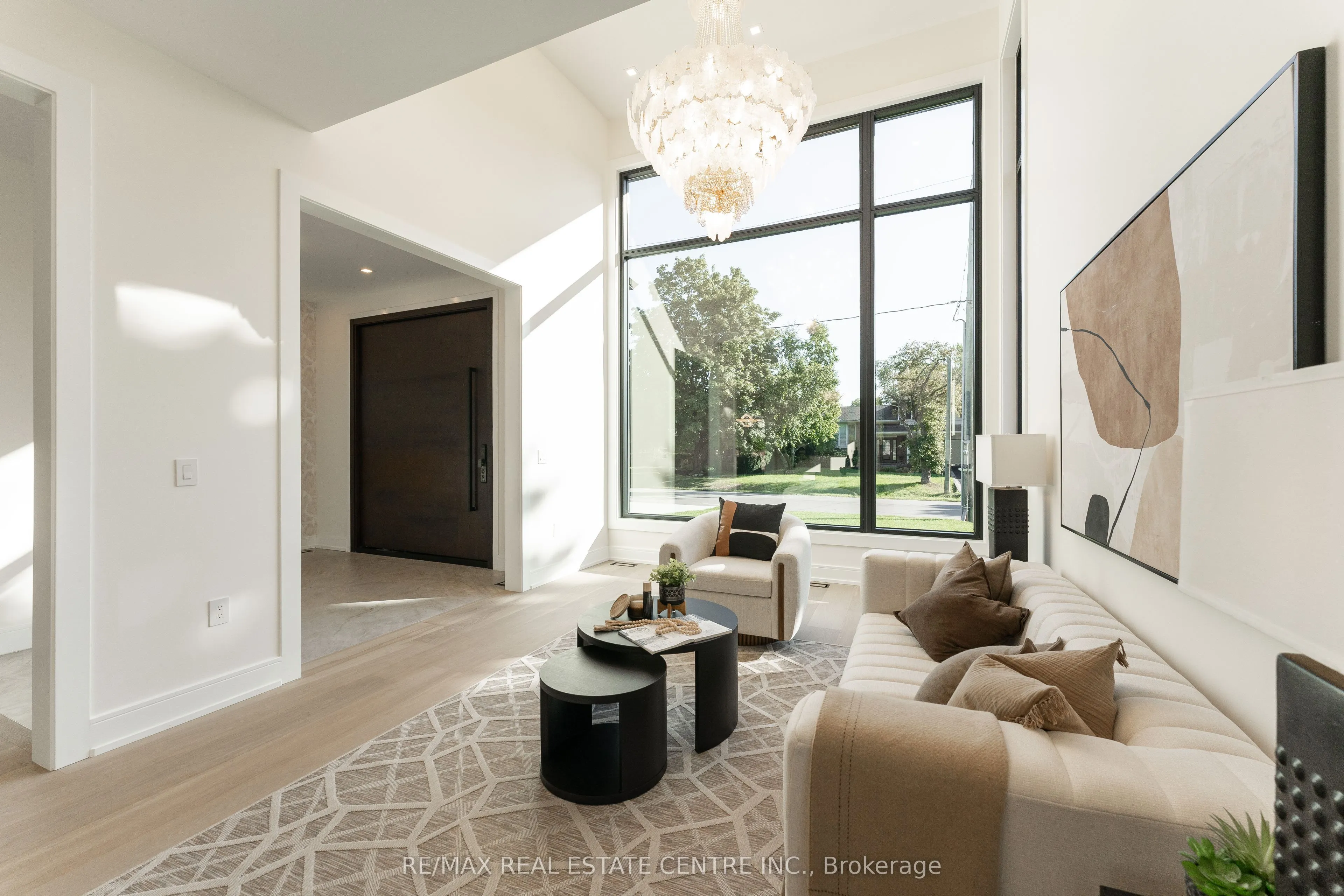 462 Southland Crescent