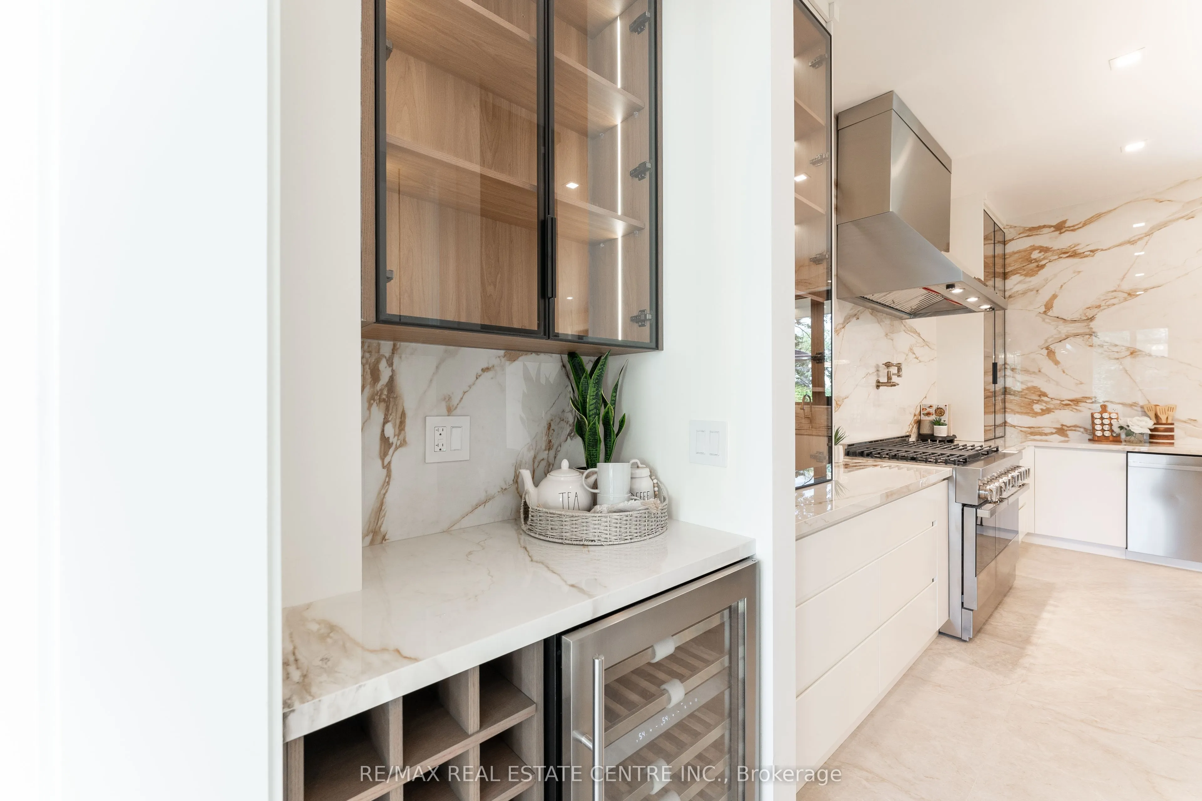 462 Southland Crescent