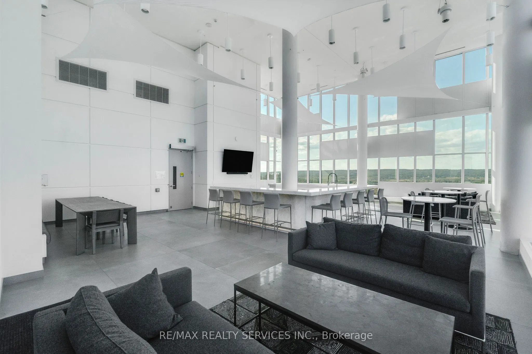 500 Brock Avenue, #1302