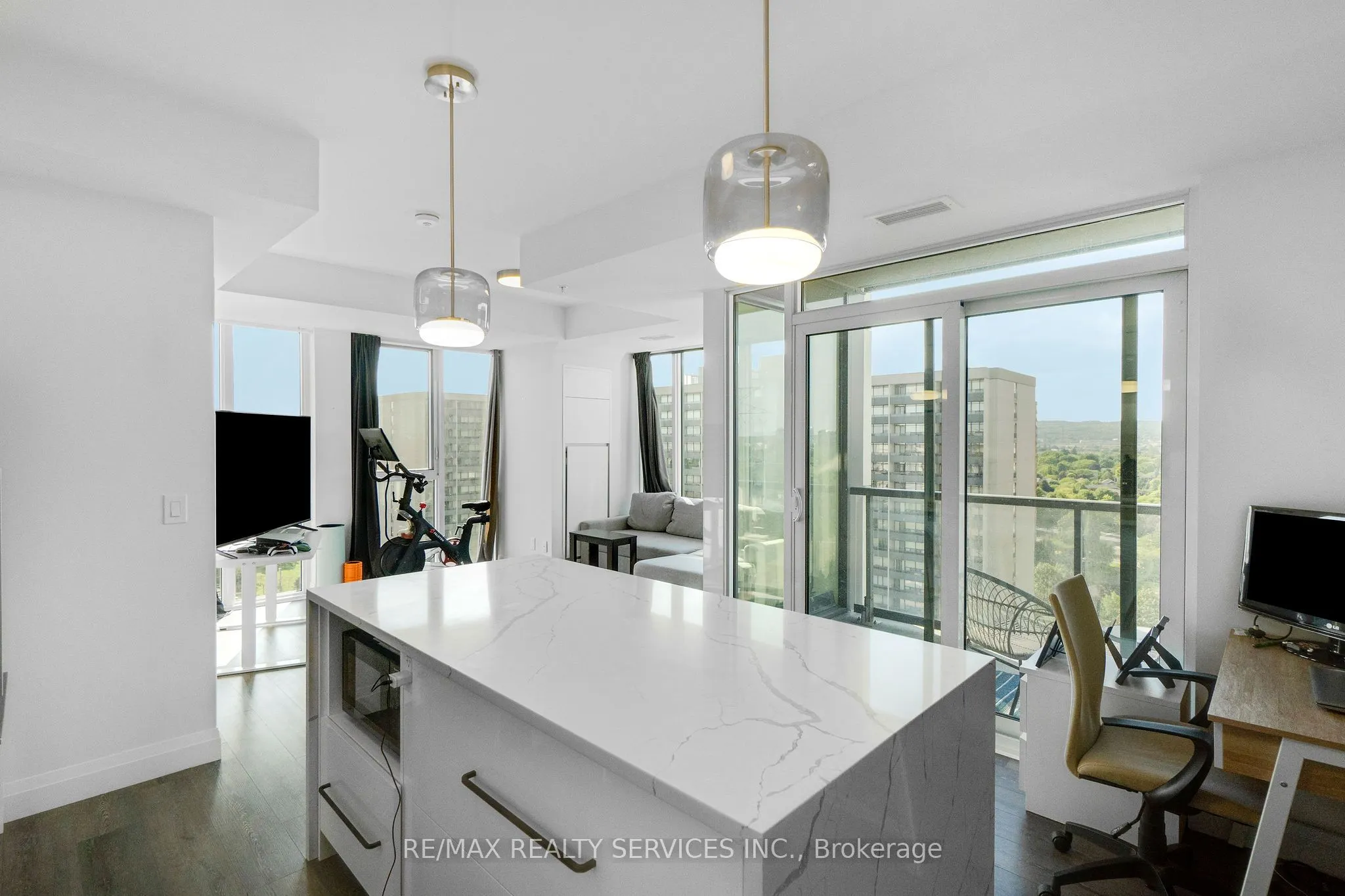 500 Brock Avenue, #1302