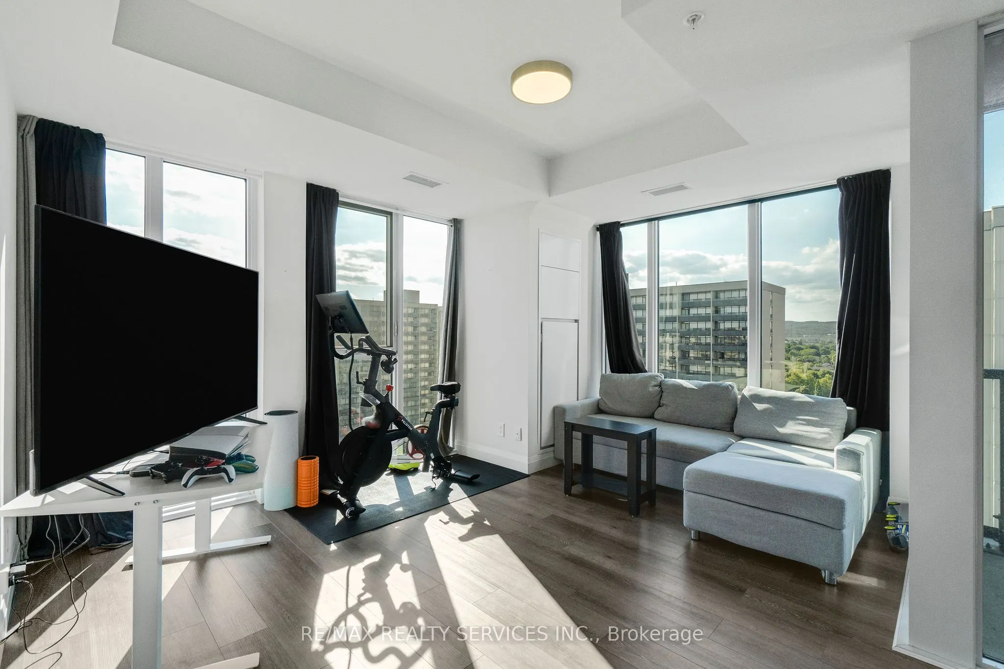 500 Brock Avenue, #1302