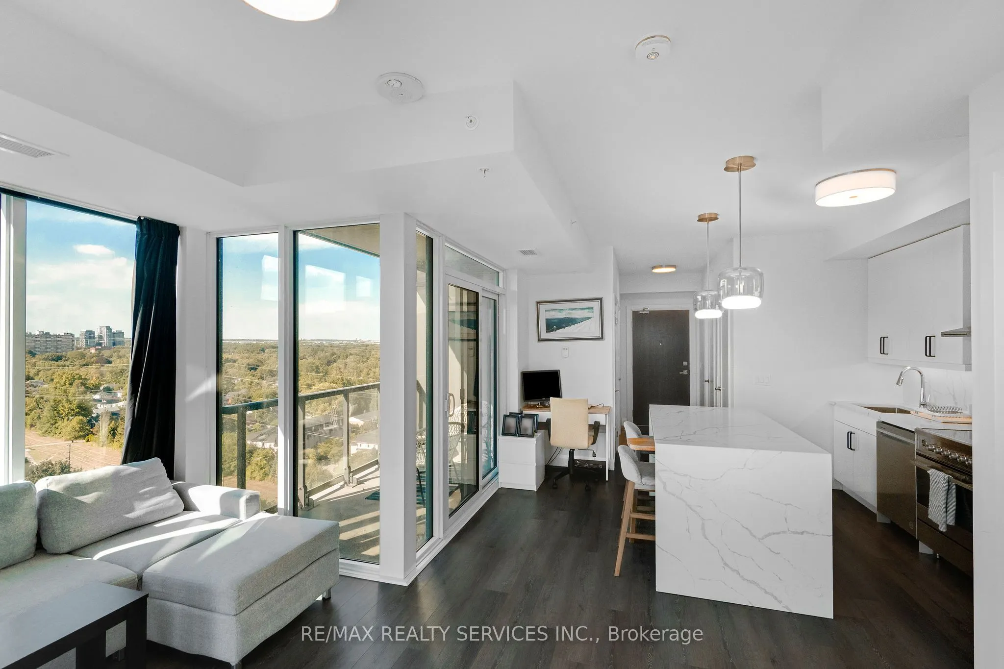 500 Brock Avenue, #1302