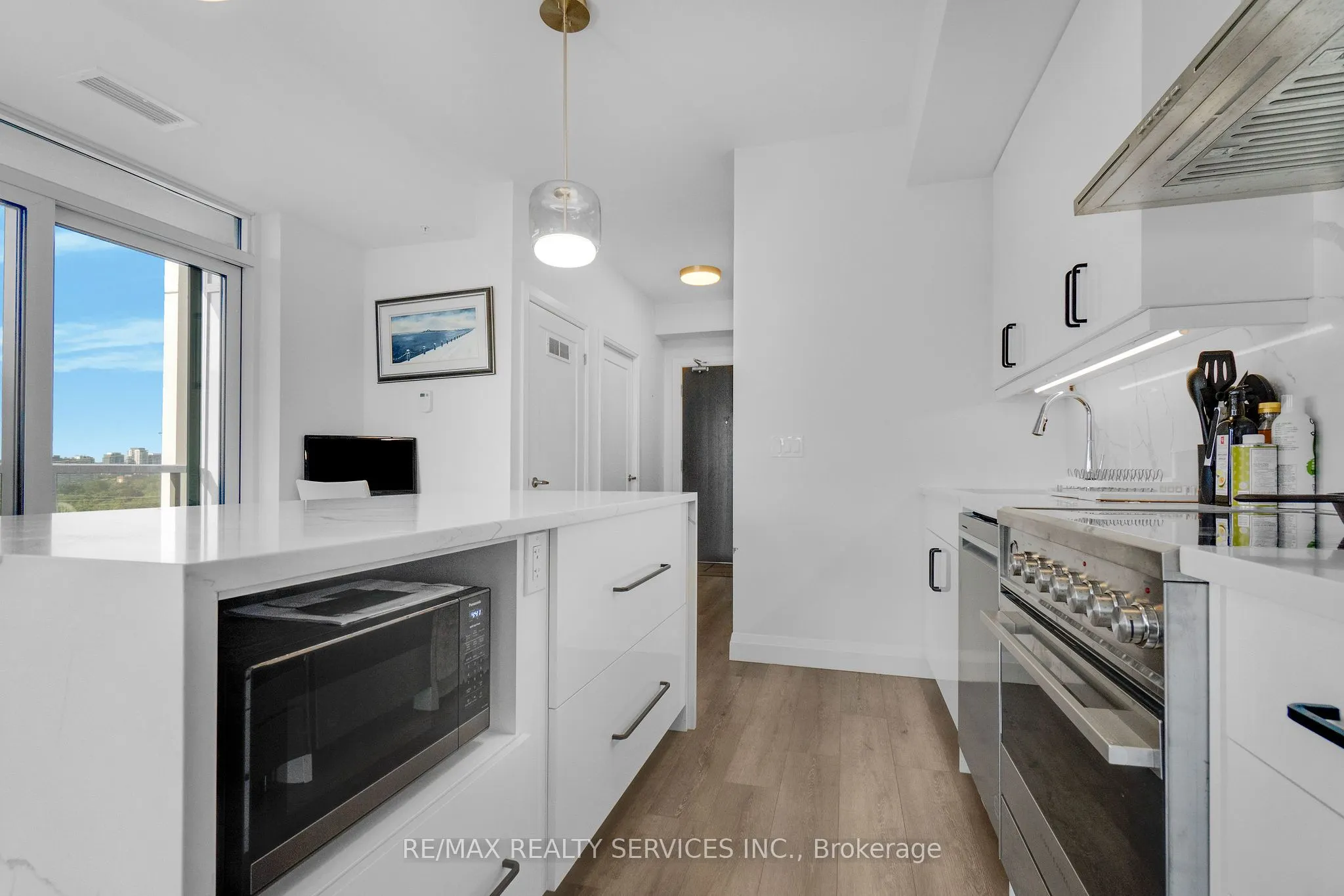500 Brock Avenue, #1302