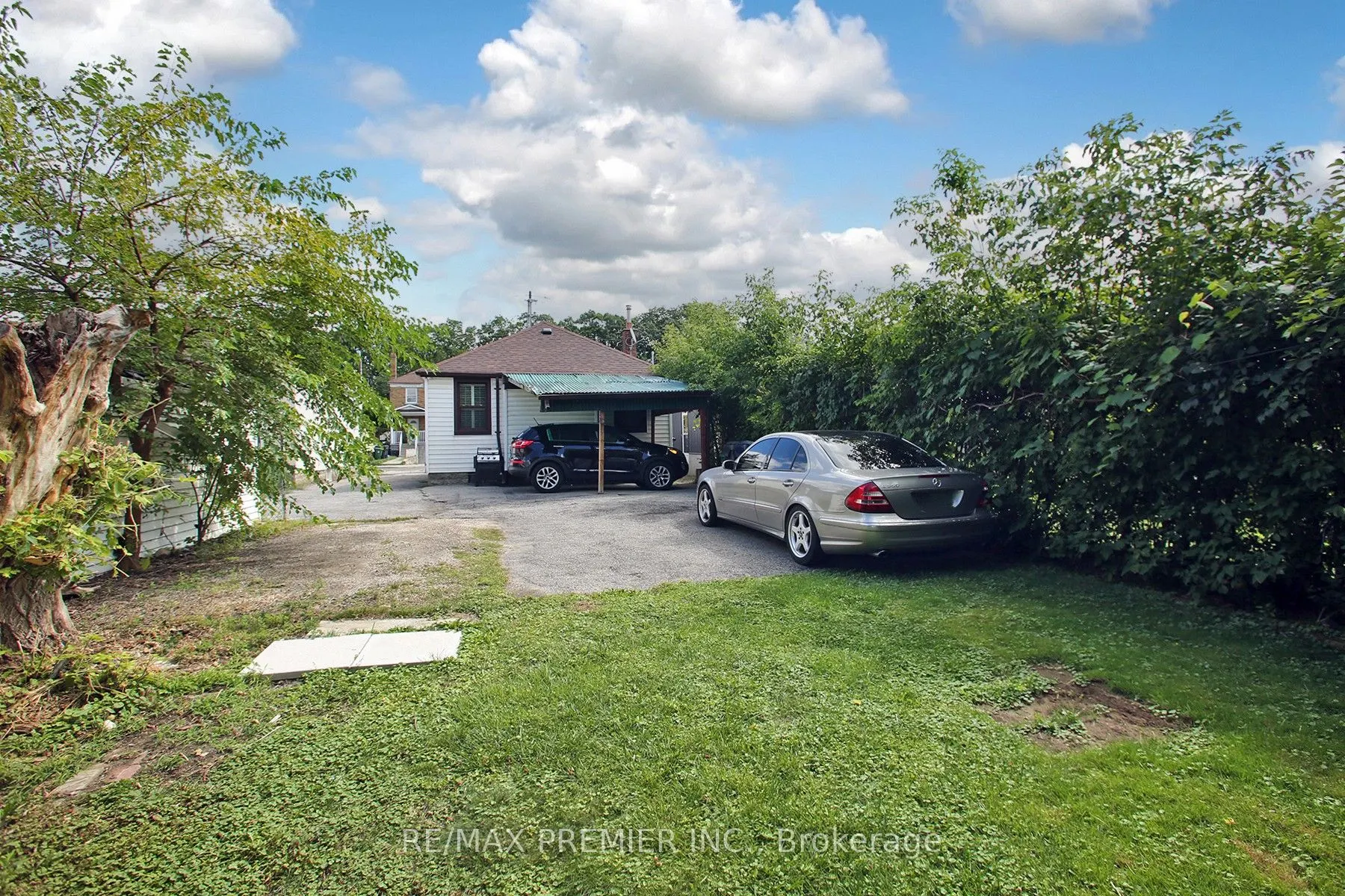 624 McRoberts Avenue