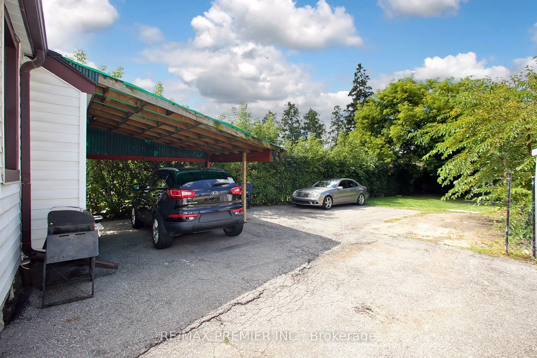 624 McRoberts Avenue