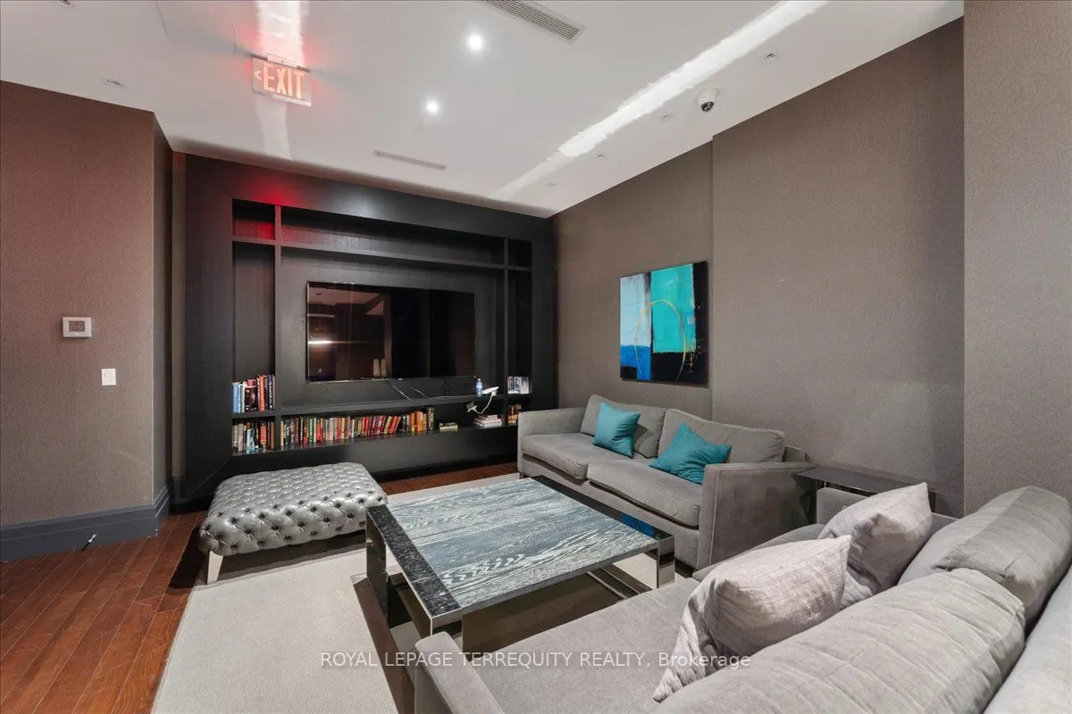 55 Speers Road, #1301
