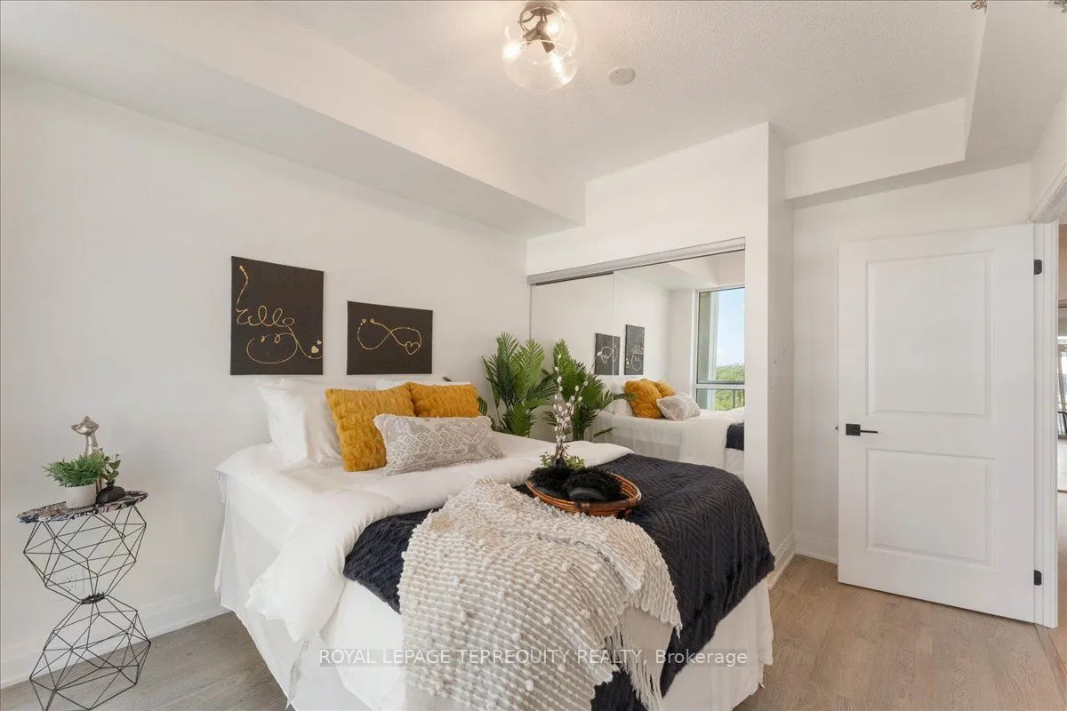 55 Speers Road, #1301