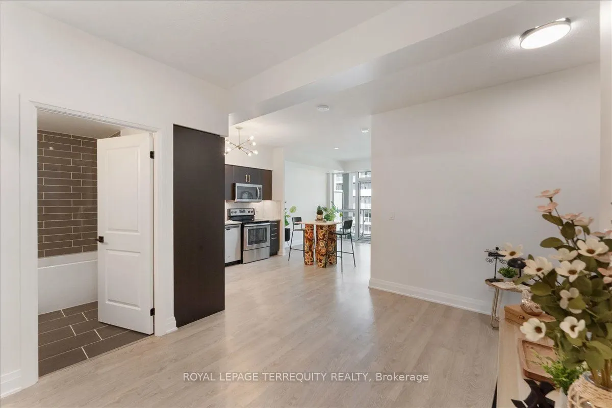55 Speers Road, #1301