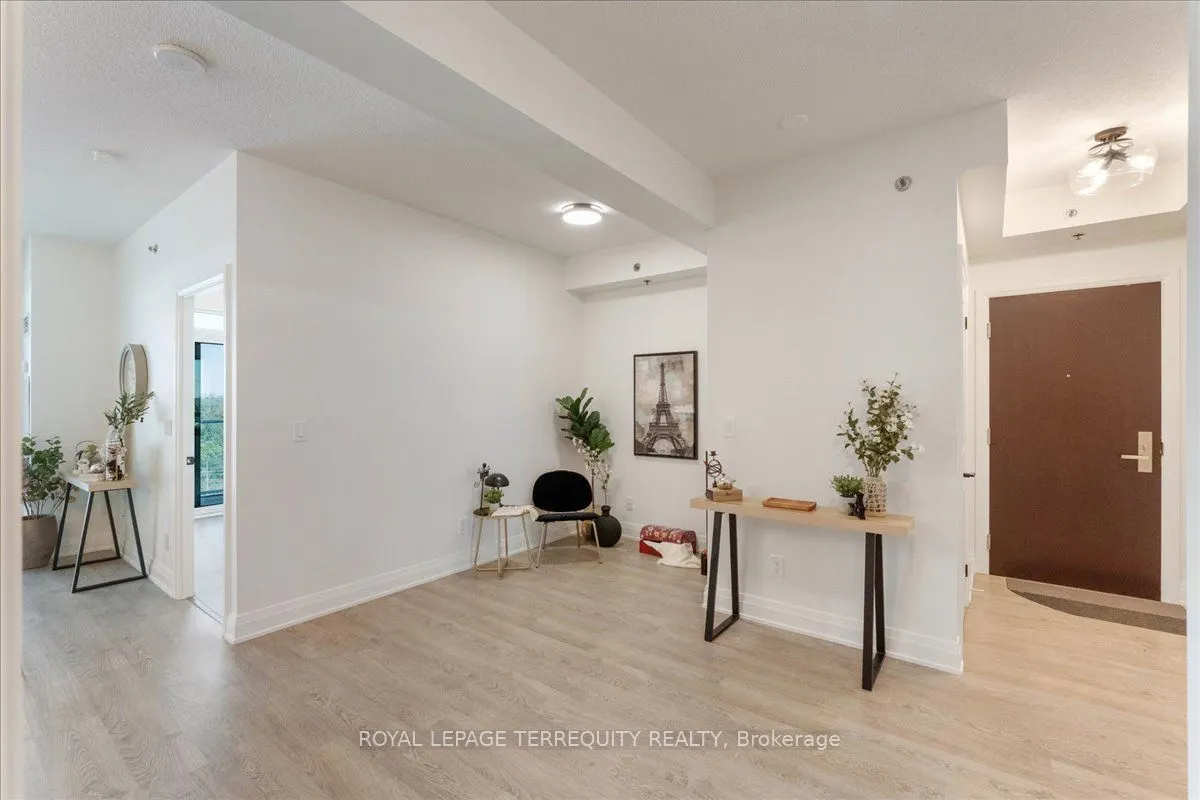 55 Speers Road, #1301