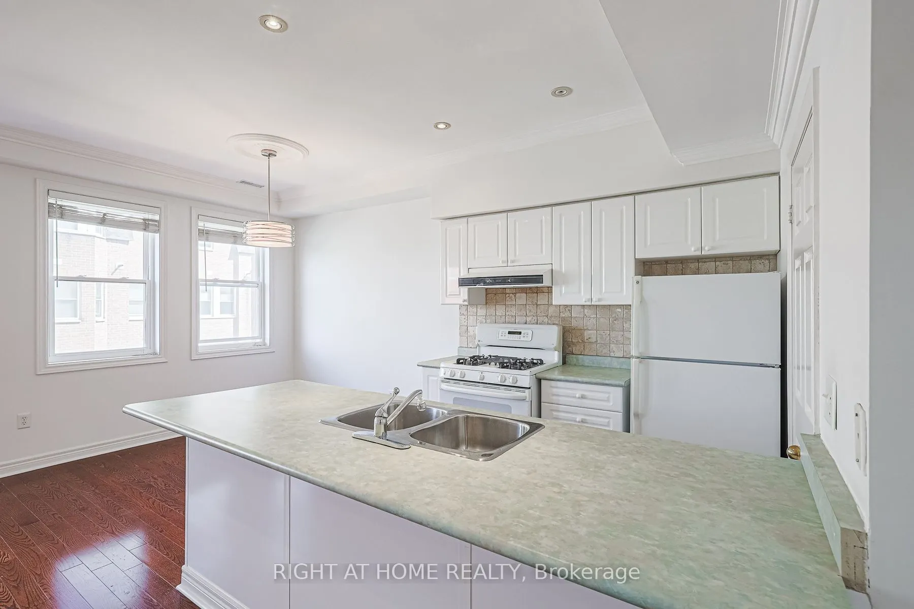 760 Lawrence Avenue W, #78