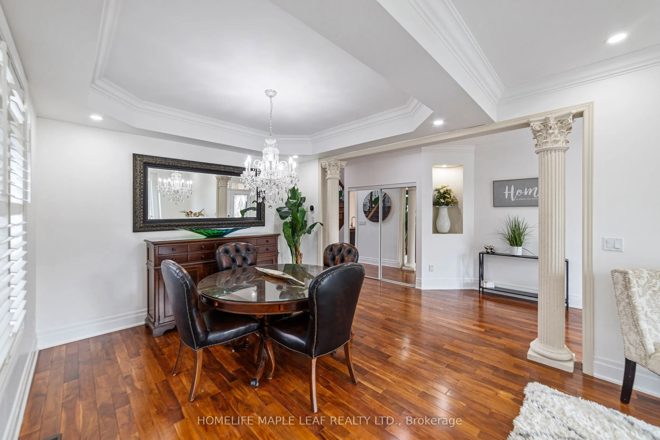 18 Regis Circle
