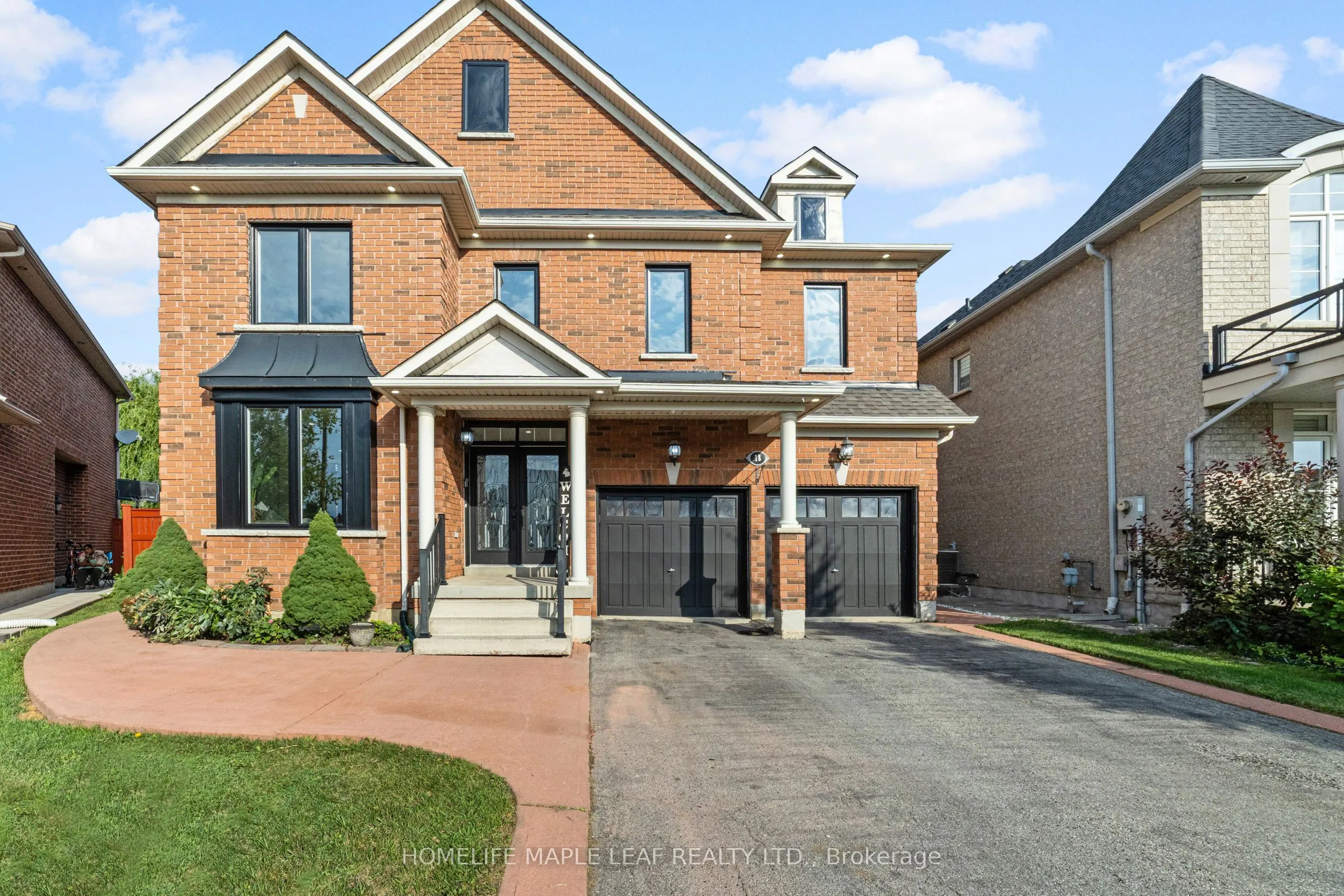 18 Regis Circle