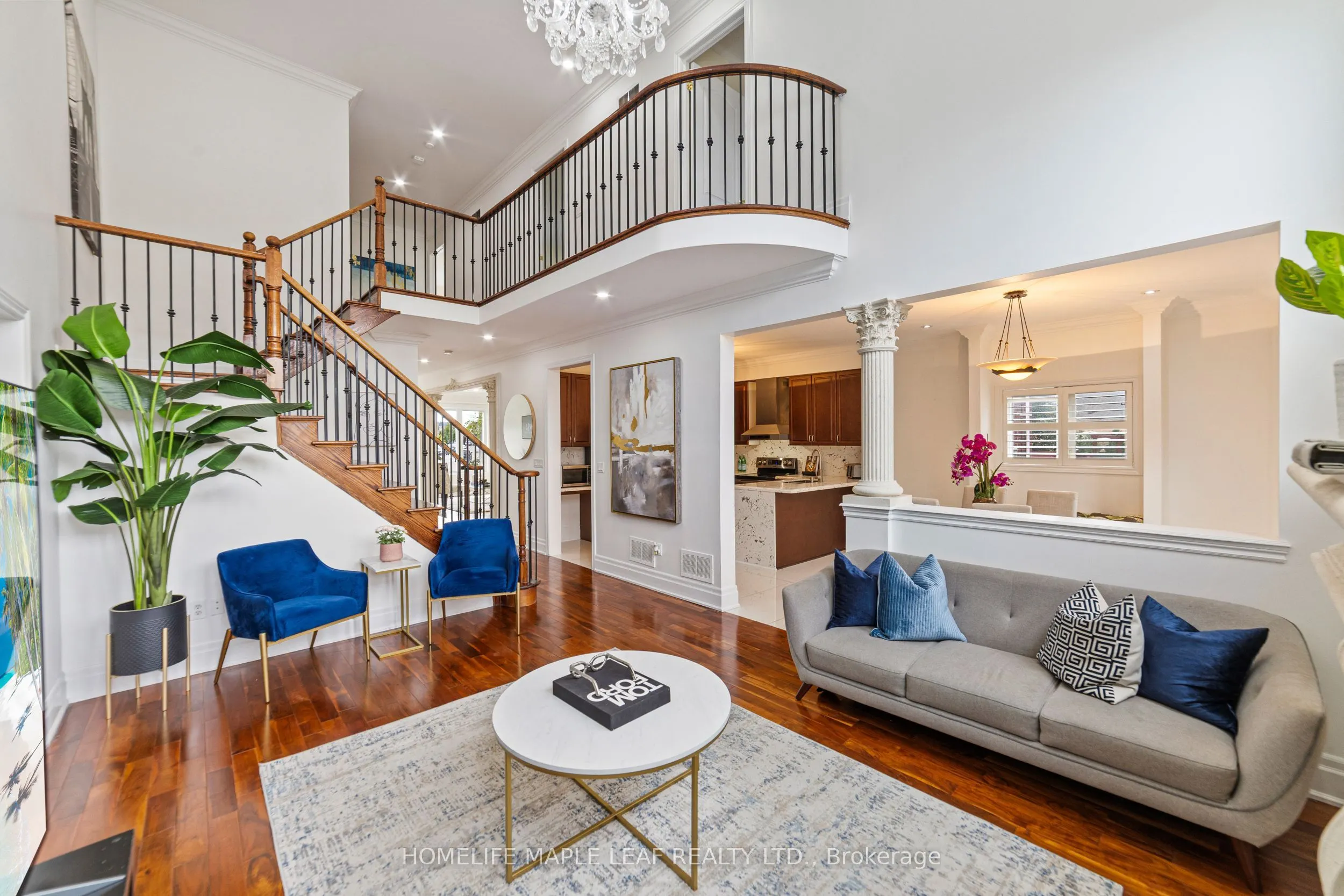 18 Regis Circle