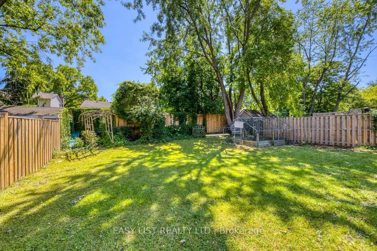 2598 Chalkwell Close