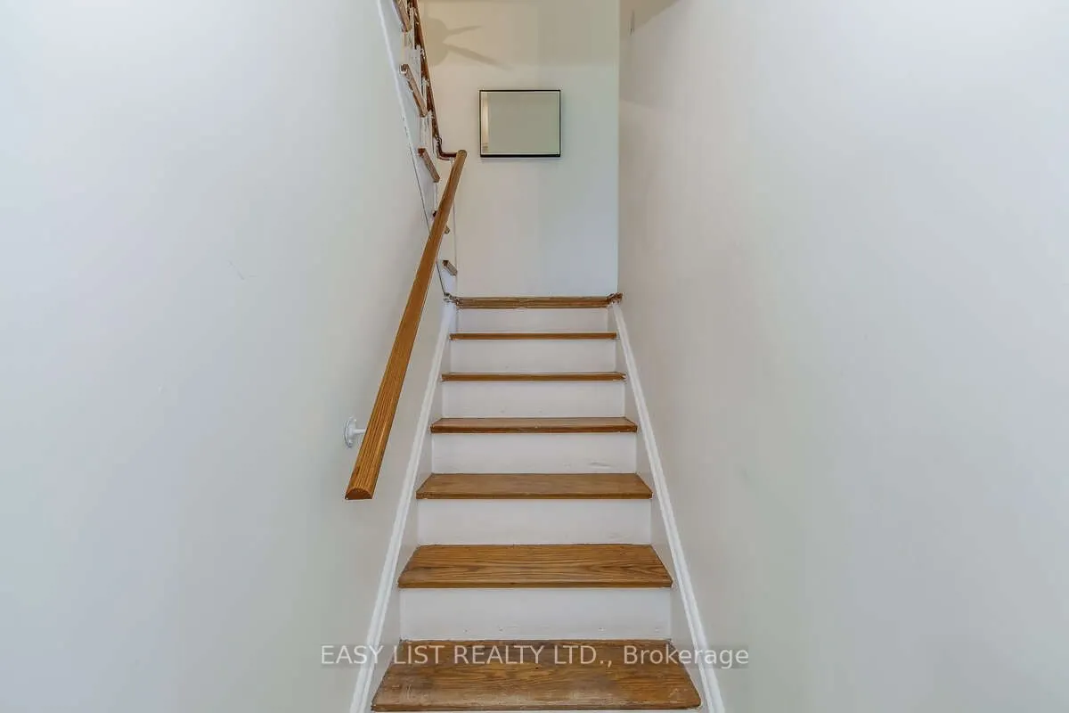 2598 Chalkwell Close