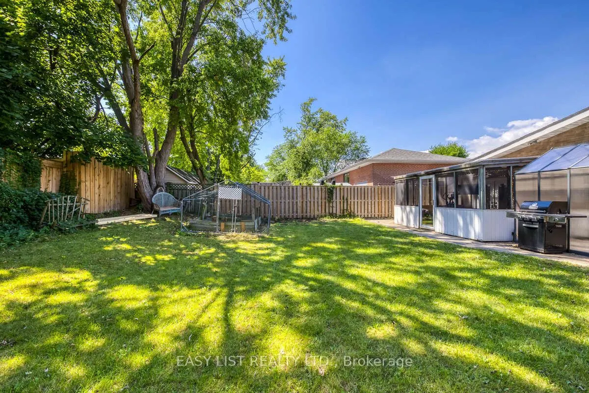 2598 Chalkwell Close