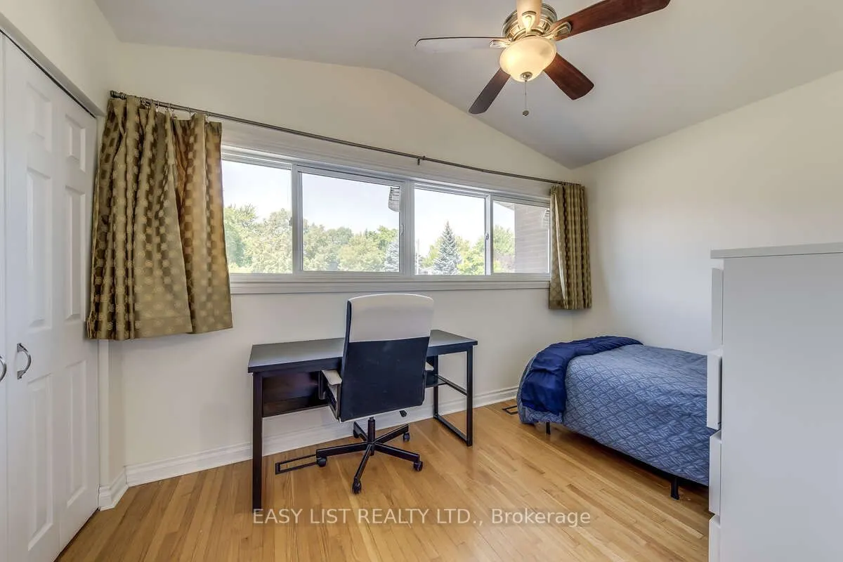 2598 Chalkwell Close