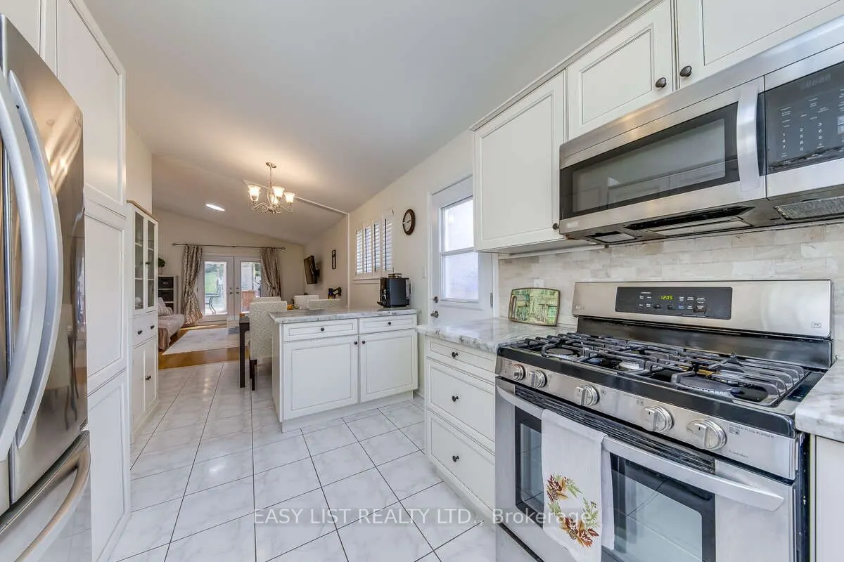 2598 Chalkwell Close
