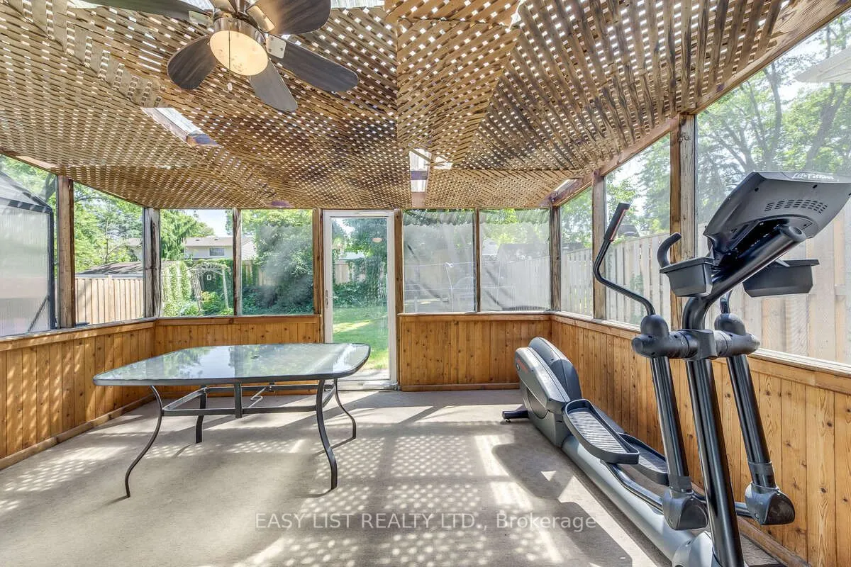 2598 Chalkwell Close