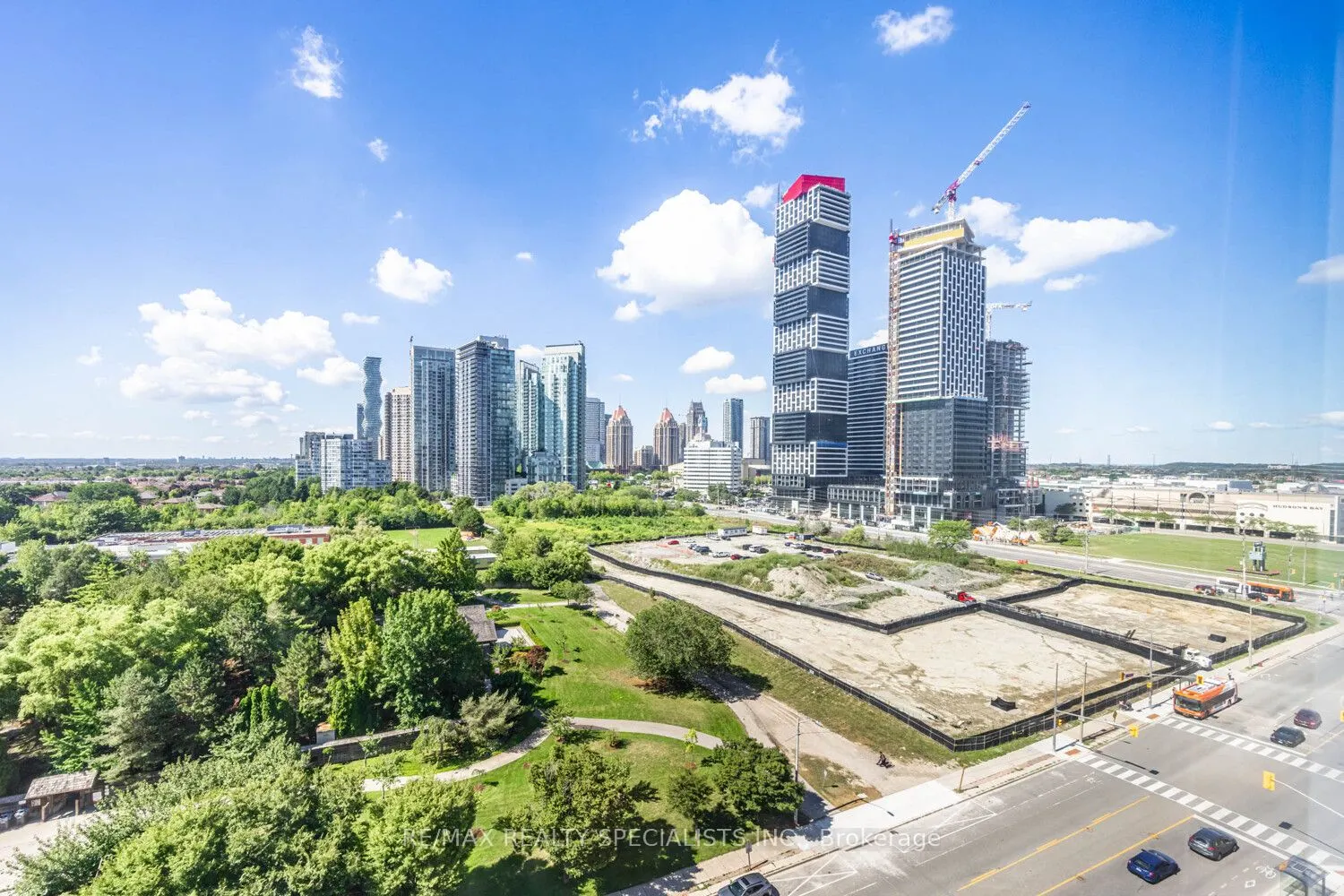 285 Enfield Place, #1405