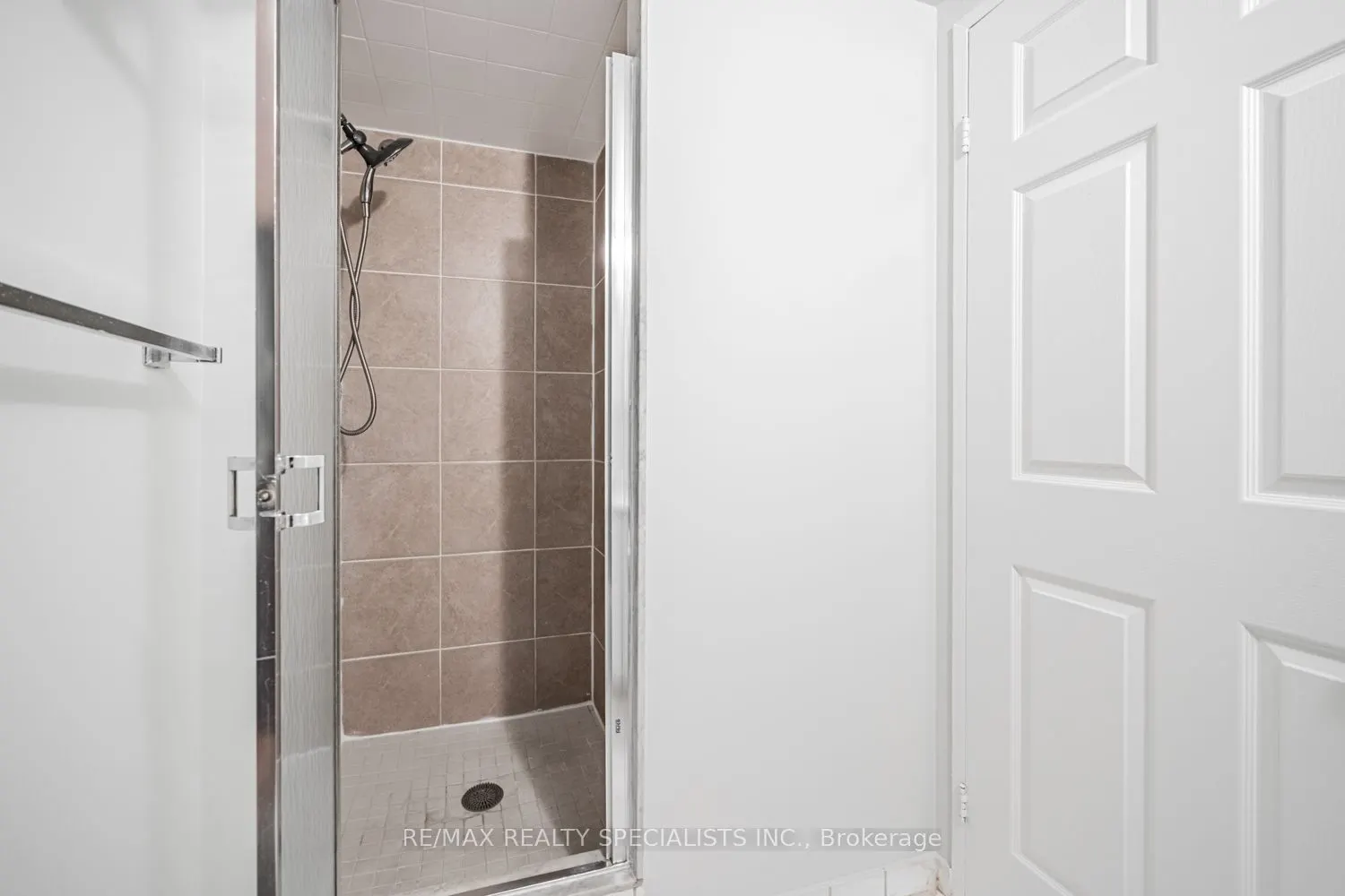 285 Enfield Place, #1405