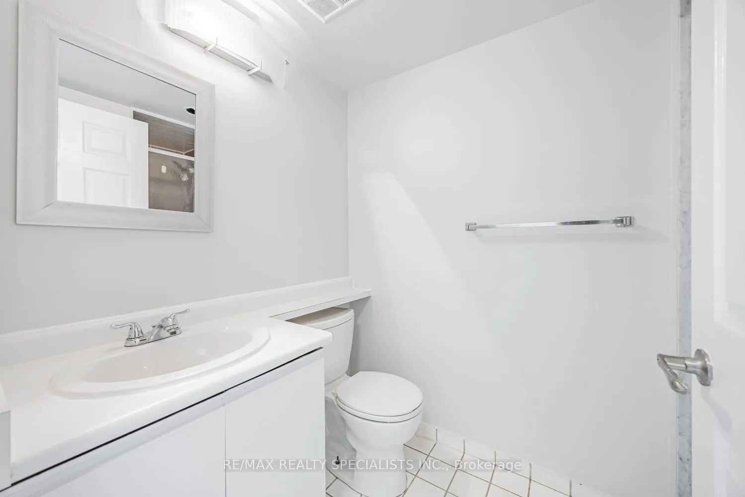 285 Enfield Place, #1405