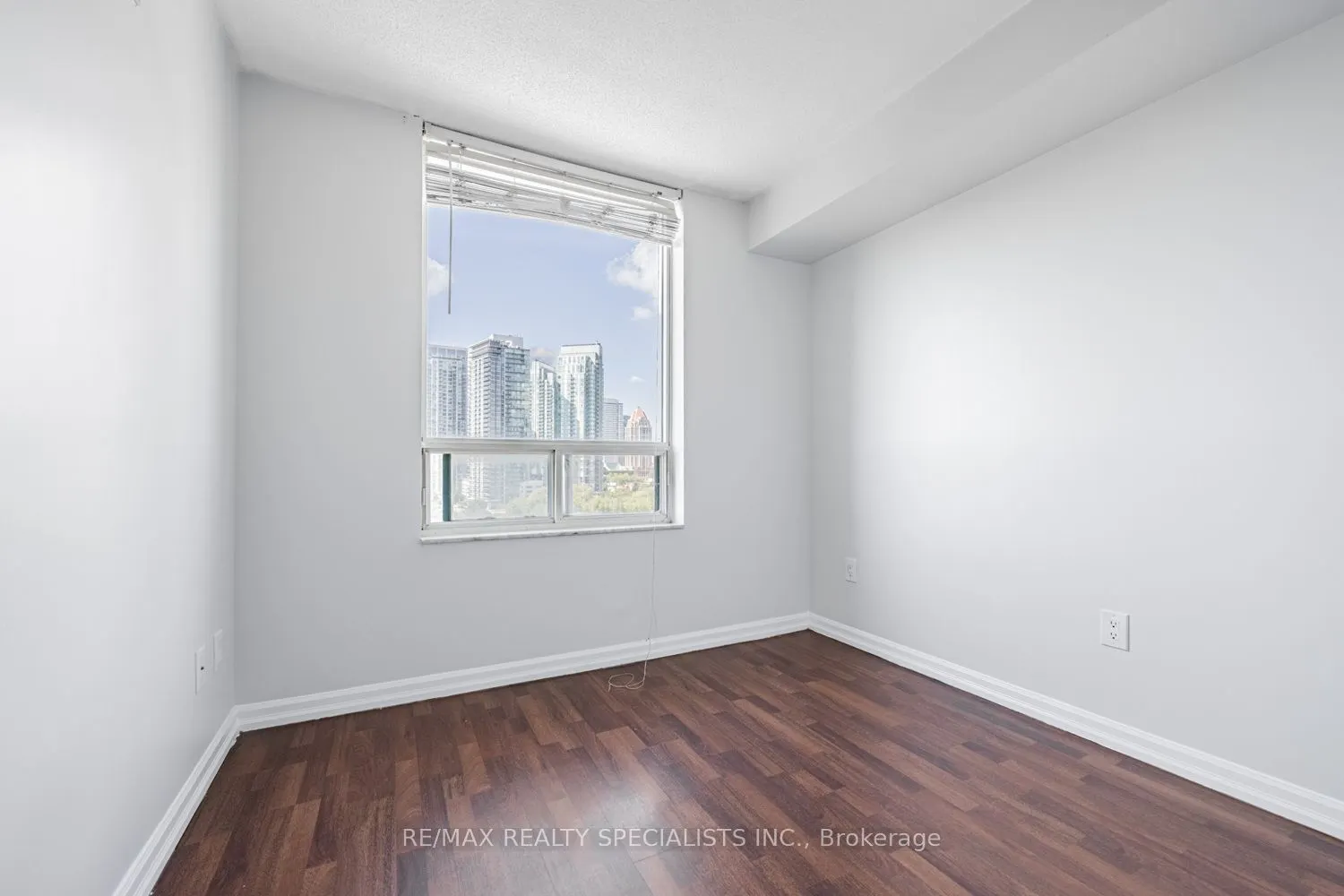 285 Enfield Place, #1405