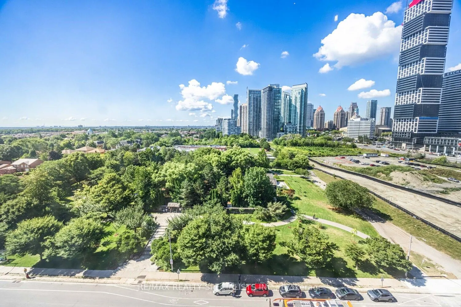 285 Enfield Place, #1405
