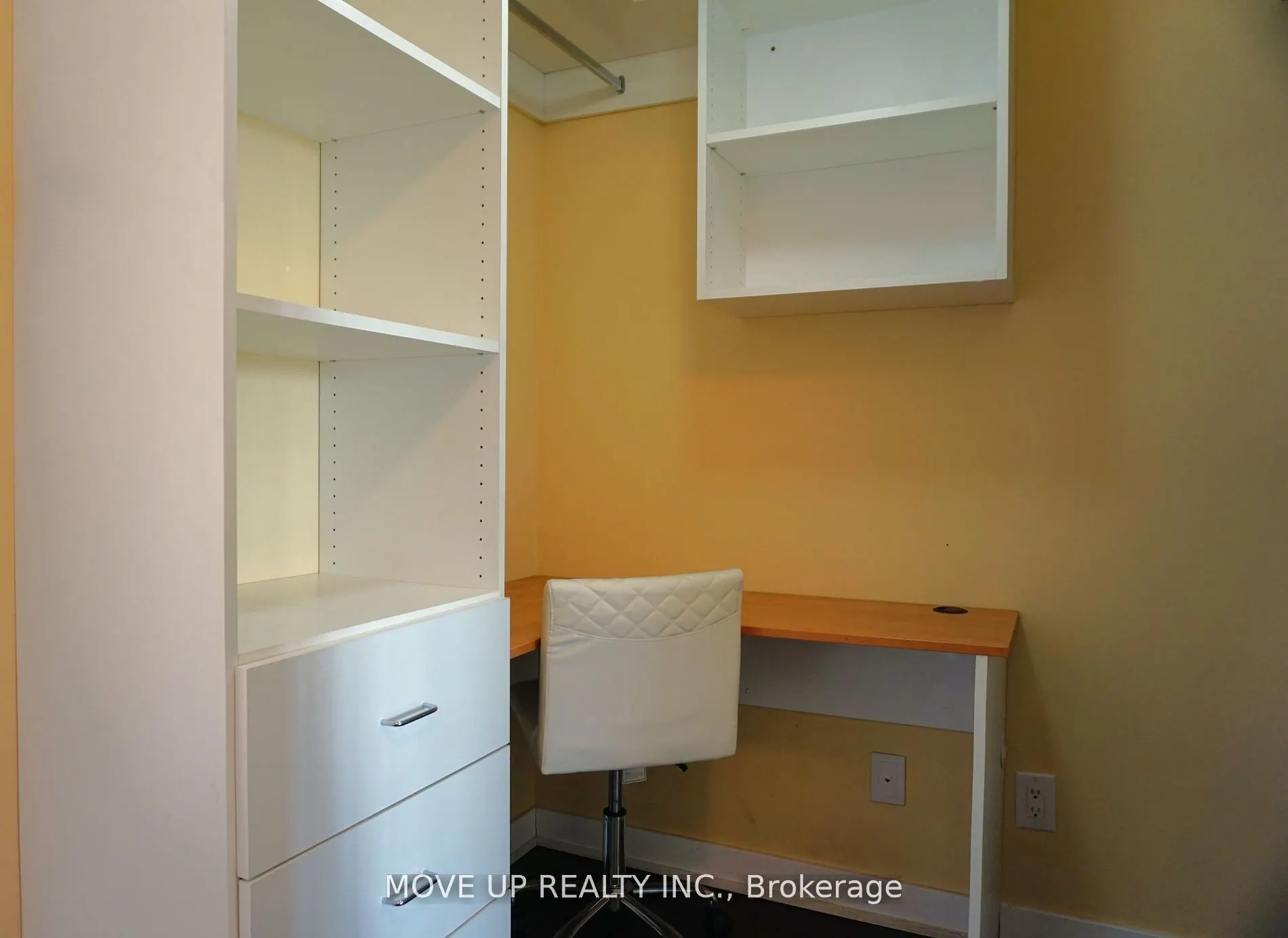 11 Superior Avenue, #807