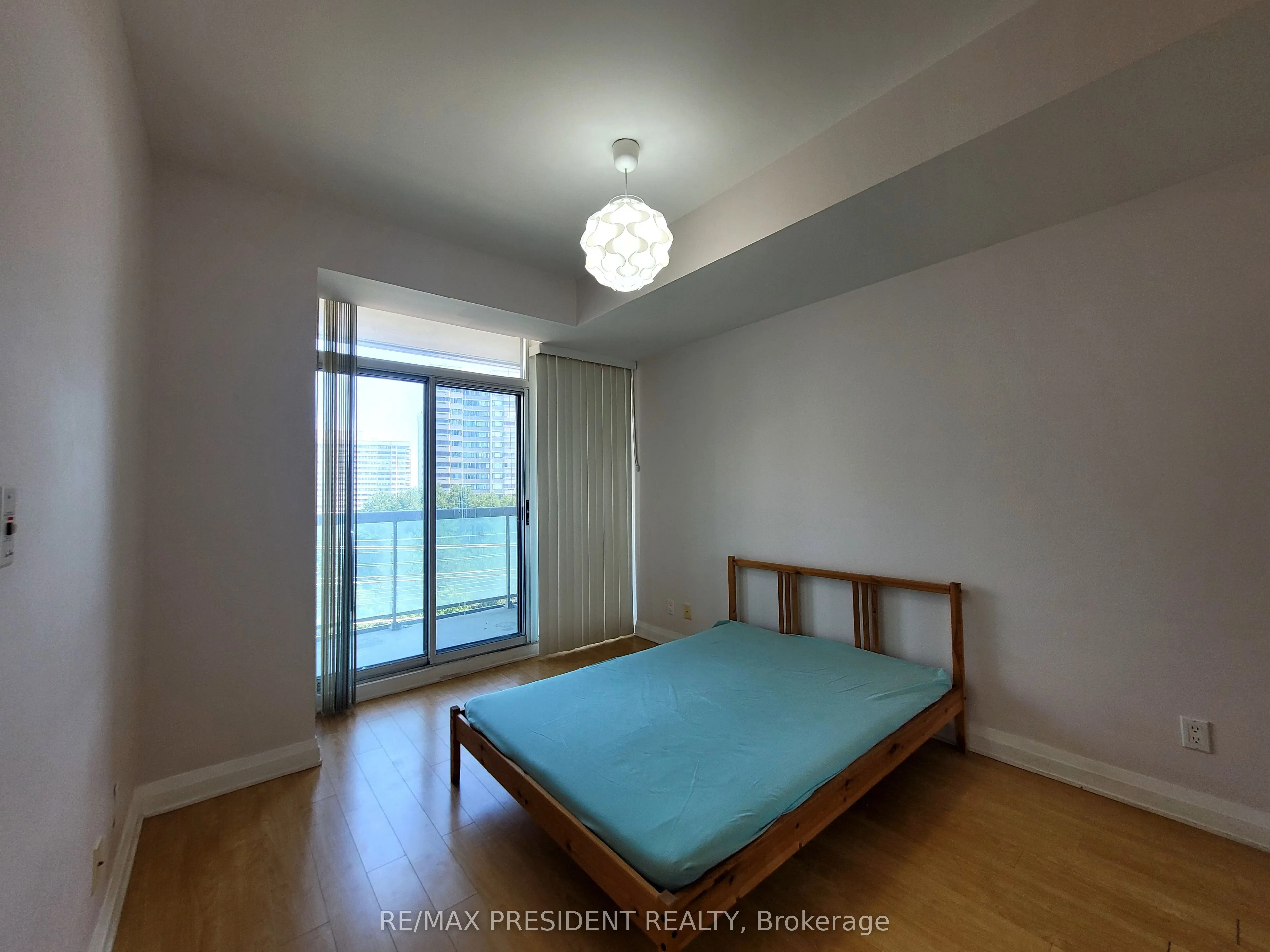 3504 Hurontario Street, #801