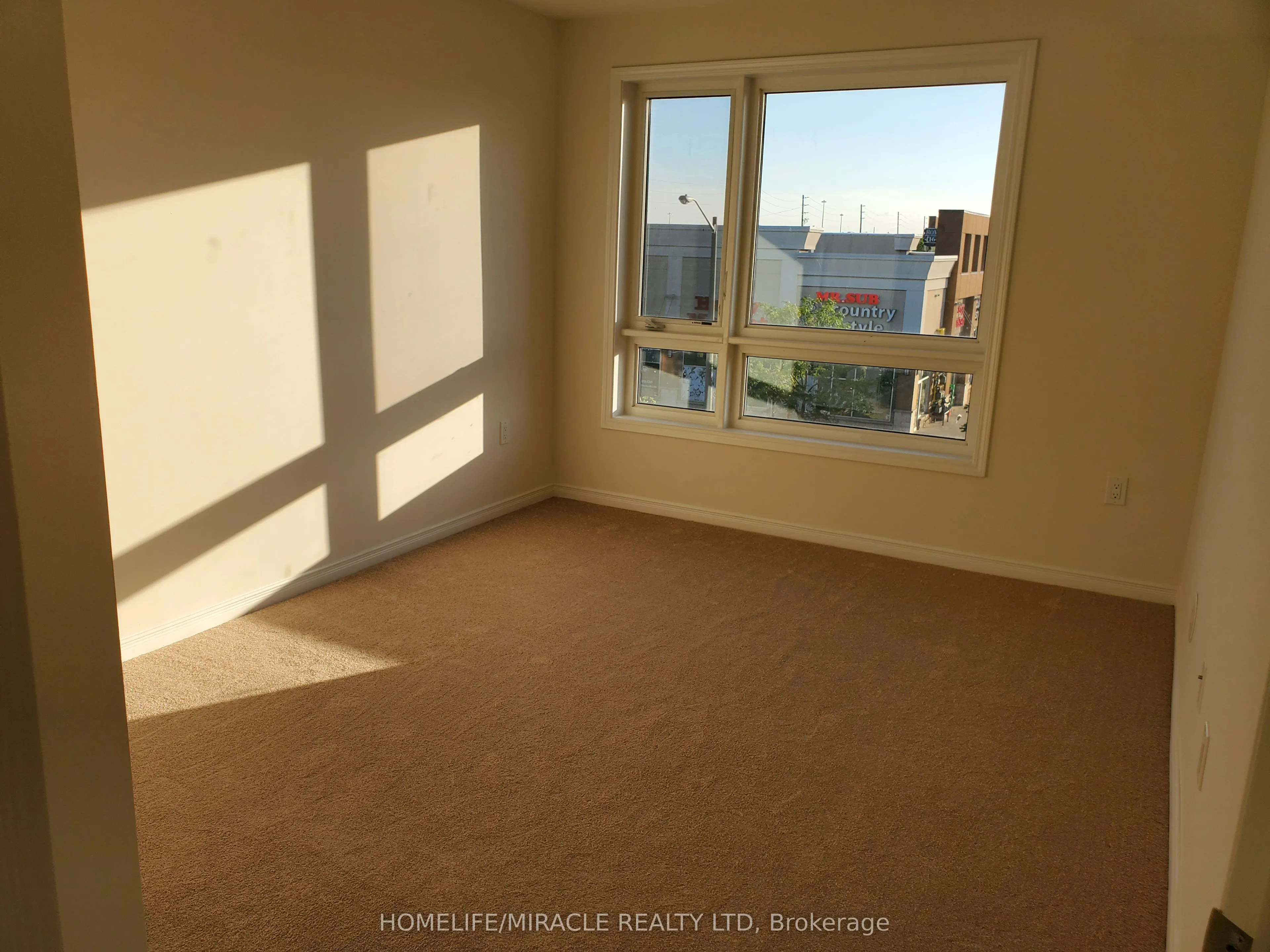 12 Humberwood Boulevard, #4