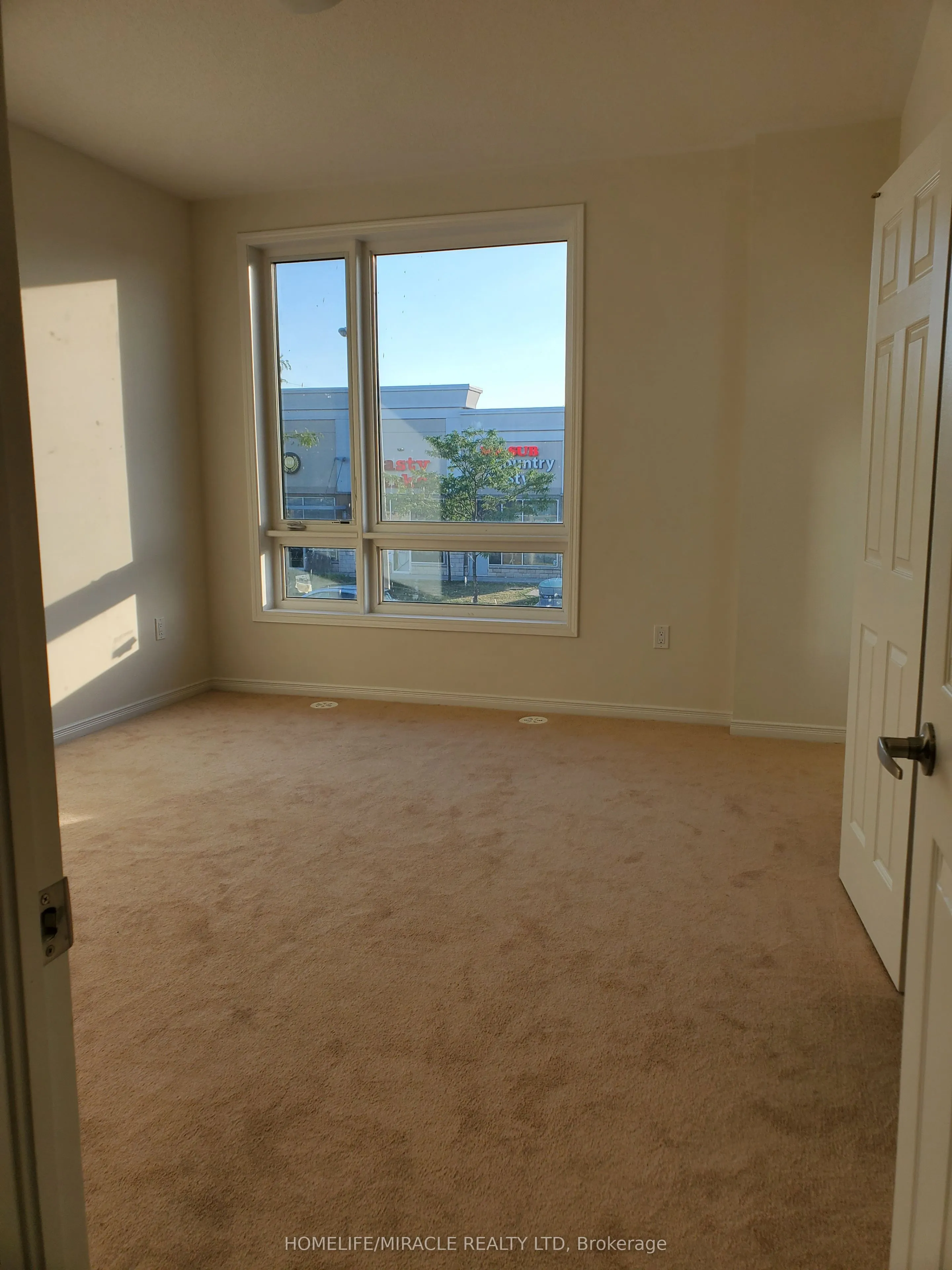 12 Humberwood Boulevard, #4