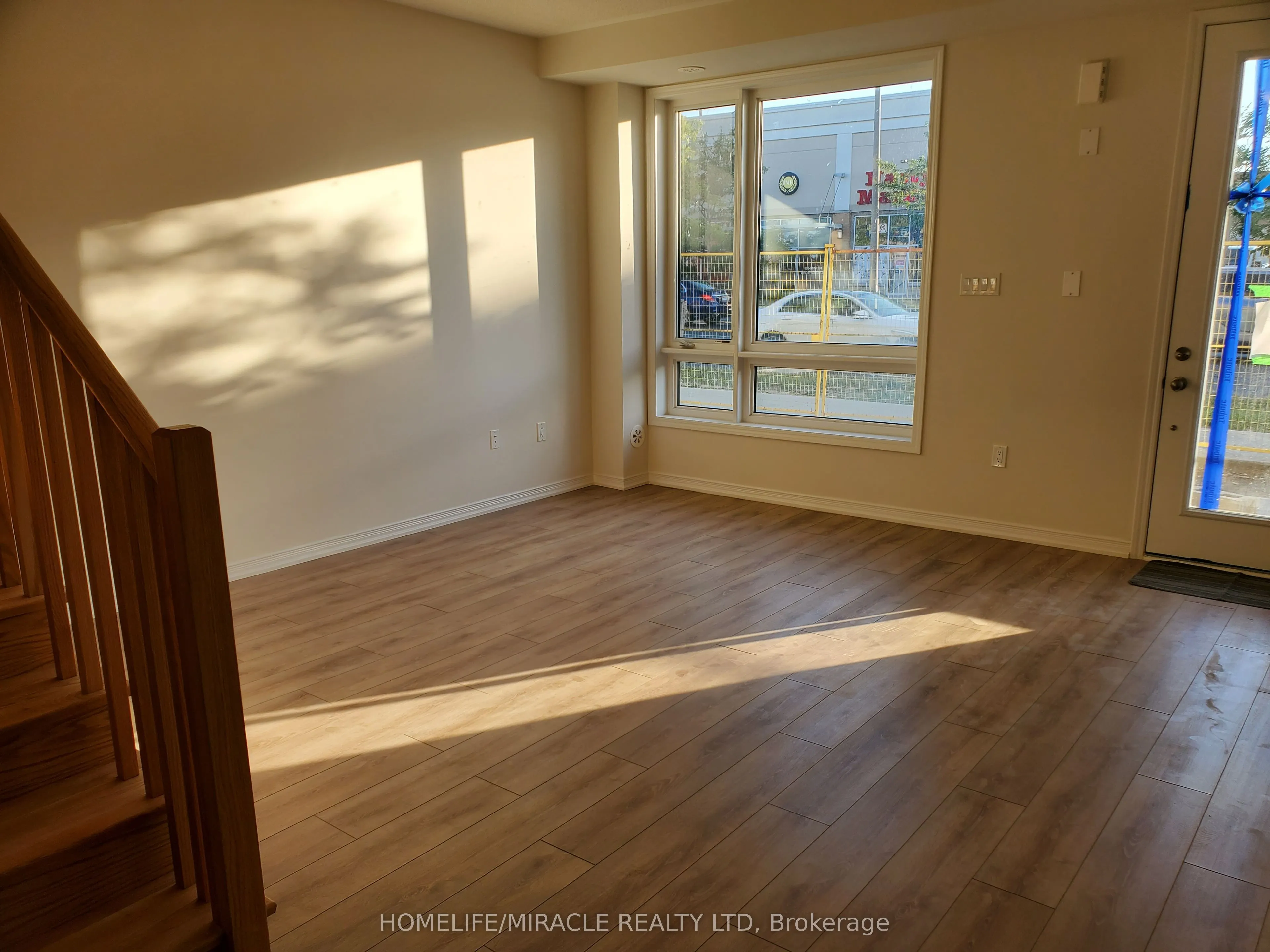 12 Humberwood Boulevard, #4
