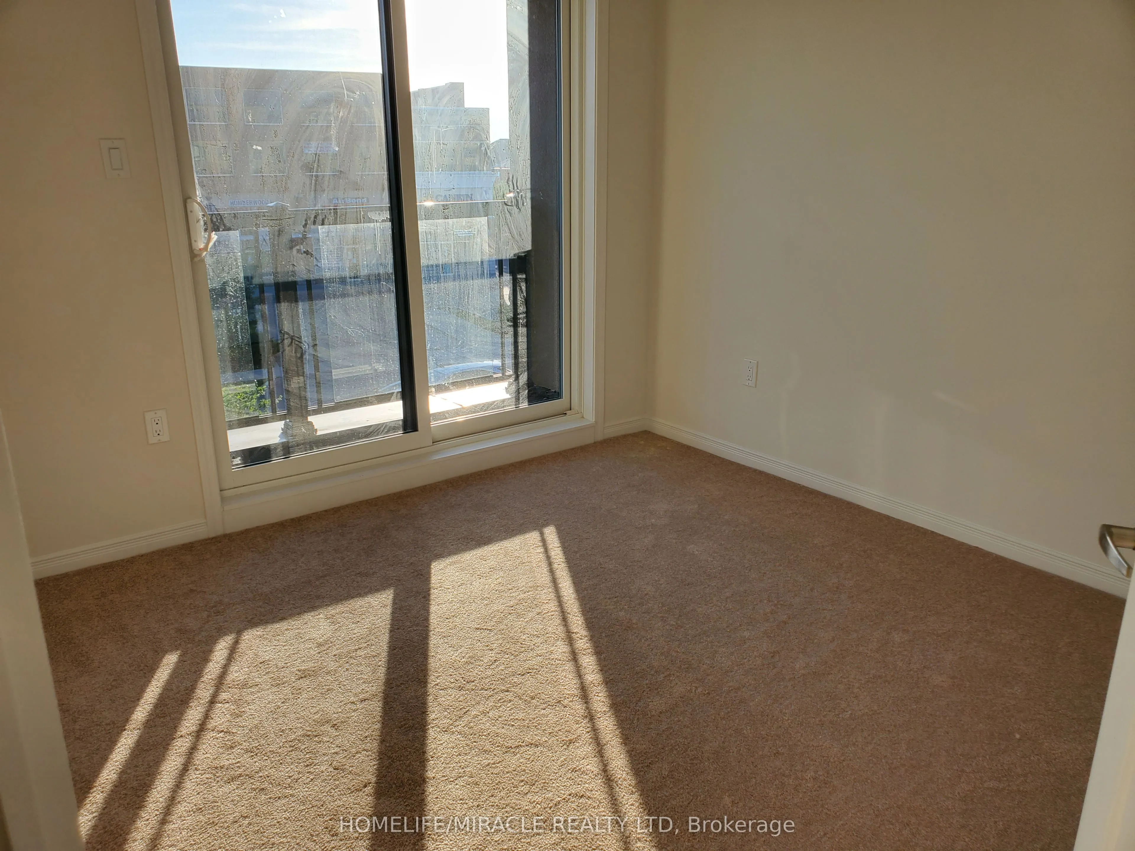 12 Humberwood Boulevard, #4