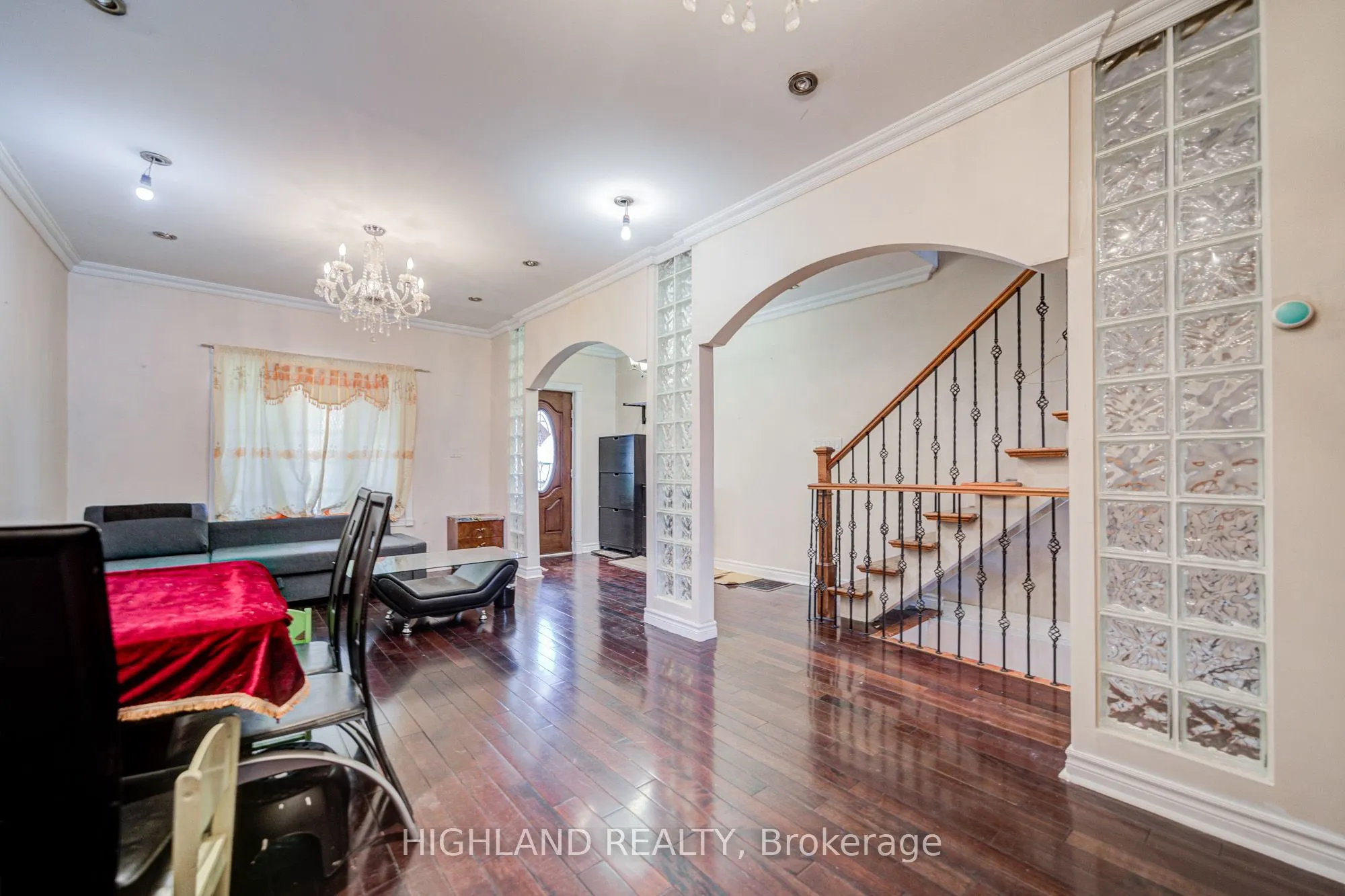 123 Russett Avenue