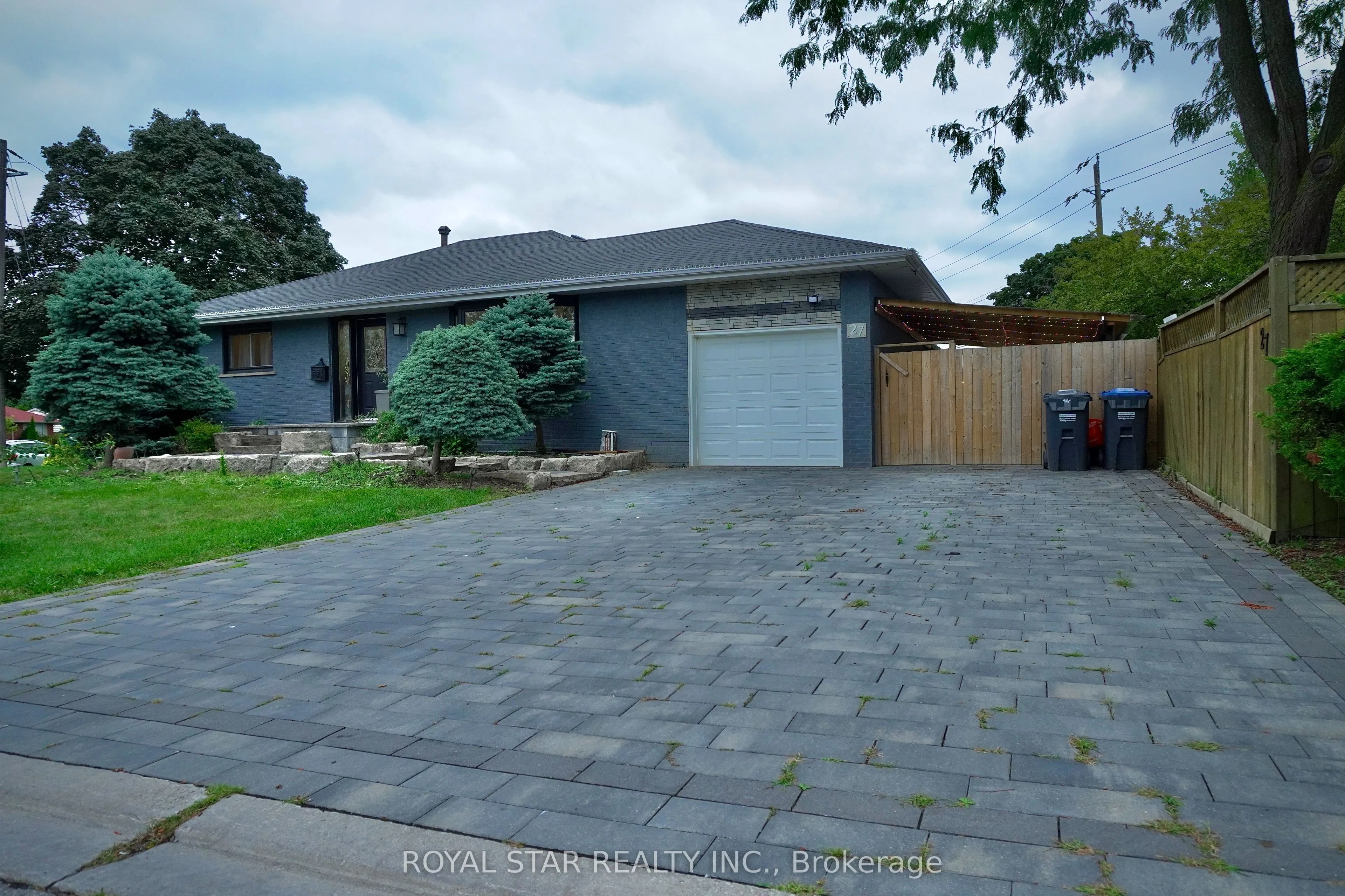27 Matlock Avenue
