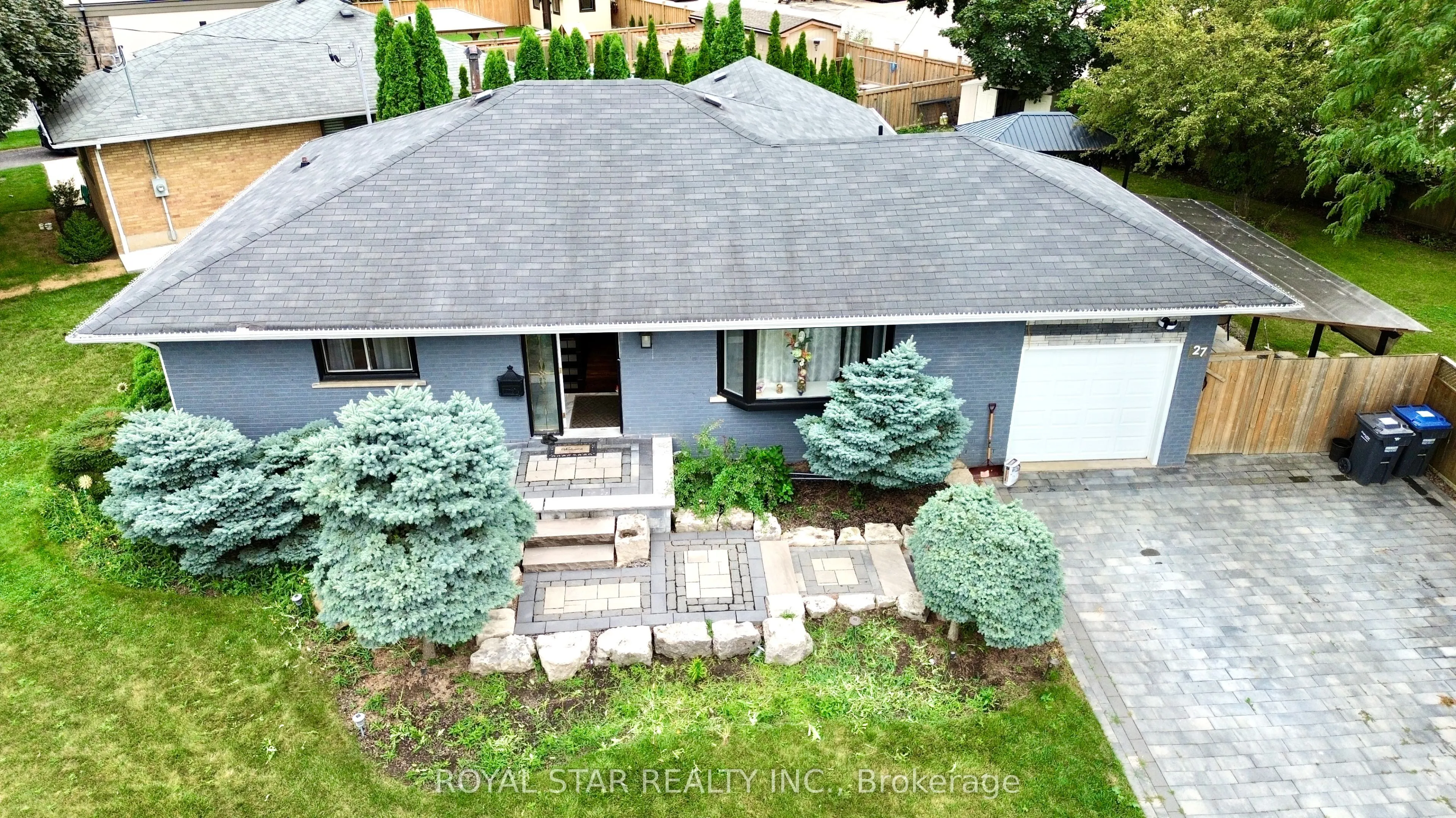 27 Matlock Avenue