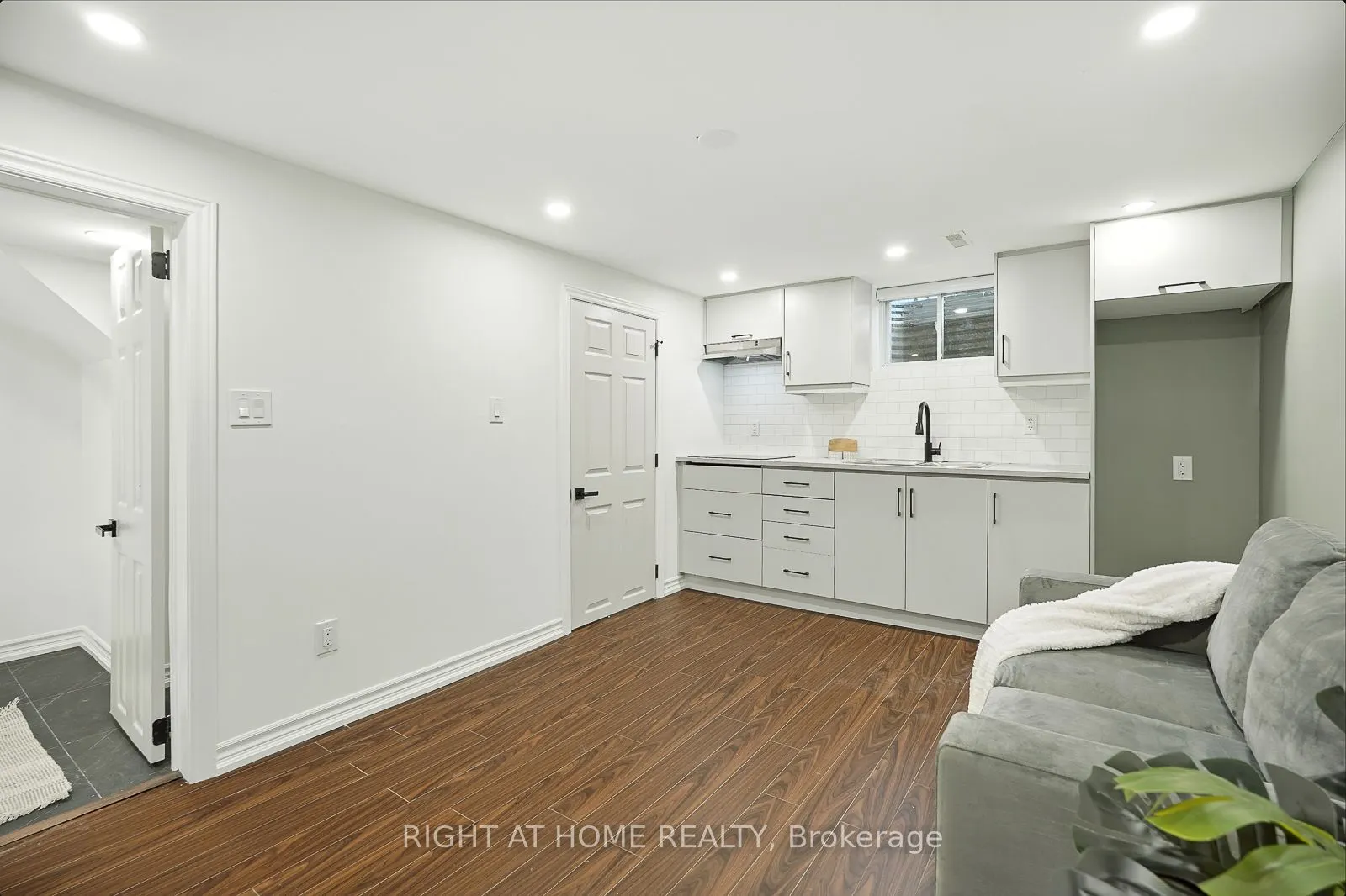 413 Enfield Road