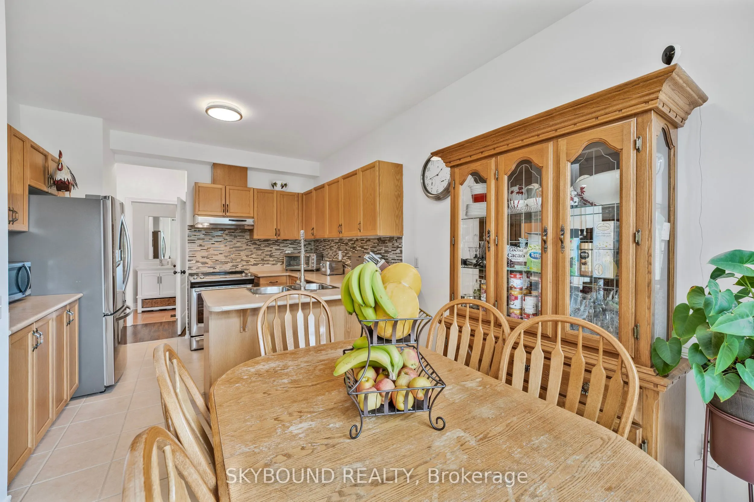 792 Ledbury Crescent