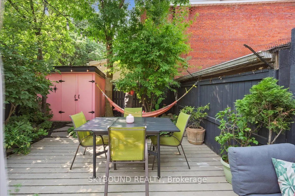 2043 Davenport Road