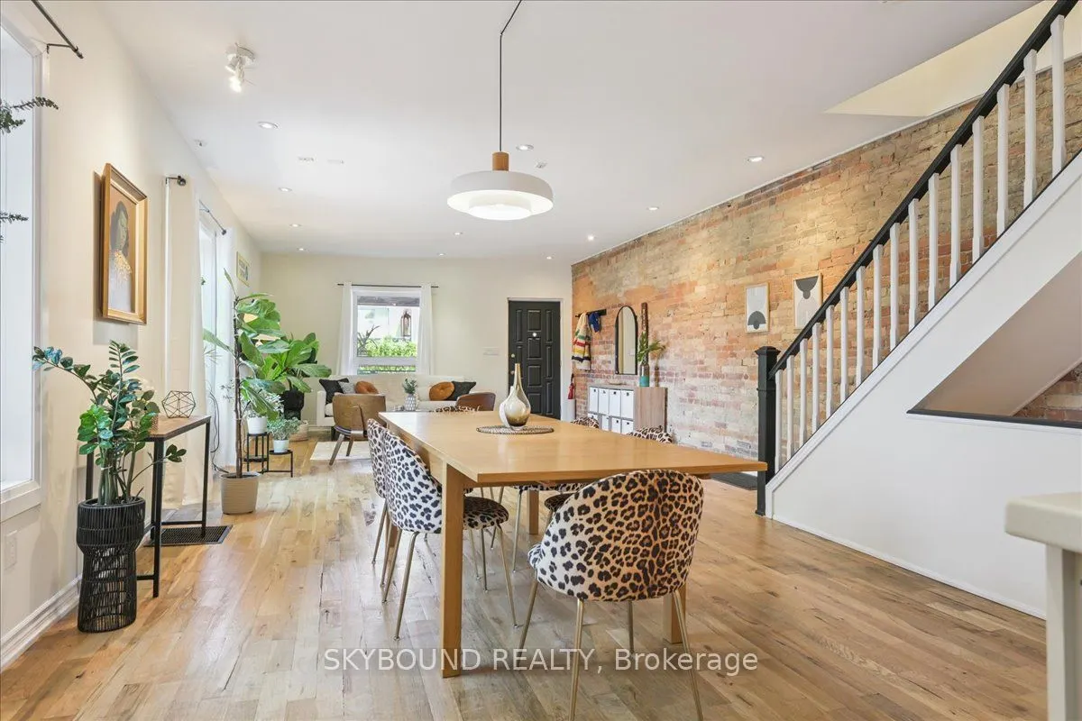 2043 Davenport Road