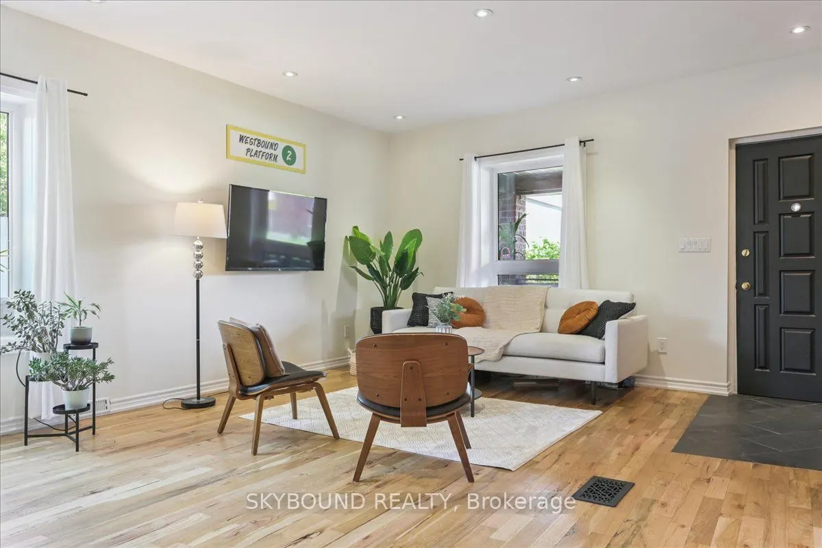 2043 Davenport Road