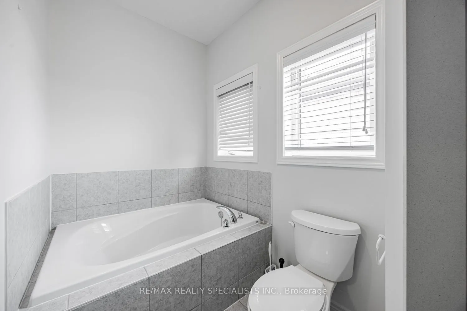 45 Borrelli Drive, #Upper