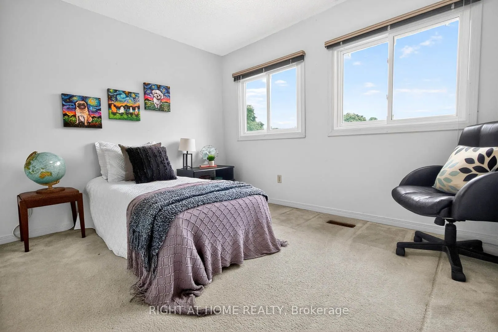 1084 Grandeur Crescent