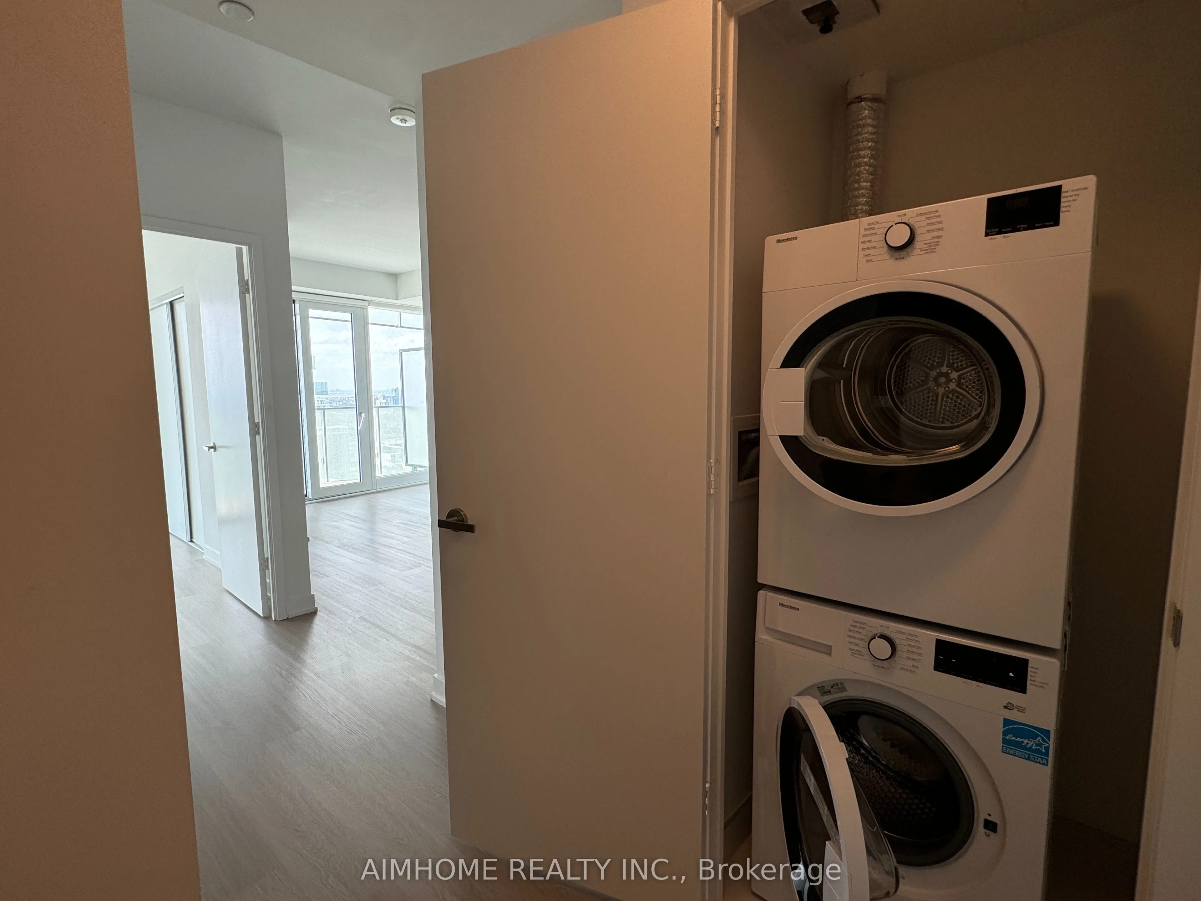 3883 Quartz Road, #3902