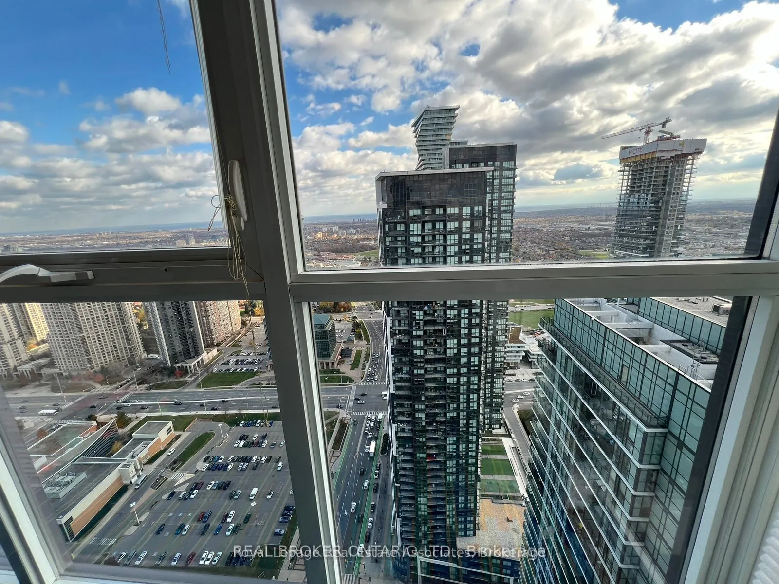 4403 Confederation Parkway, #4070