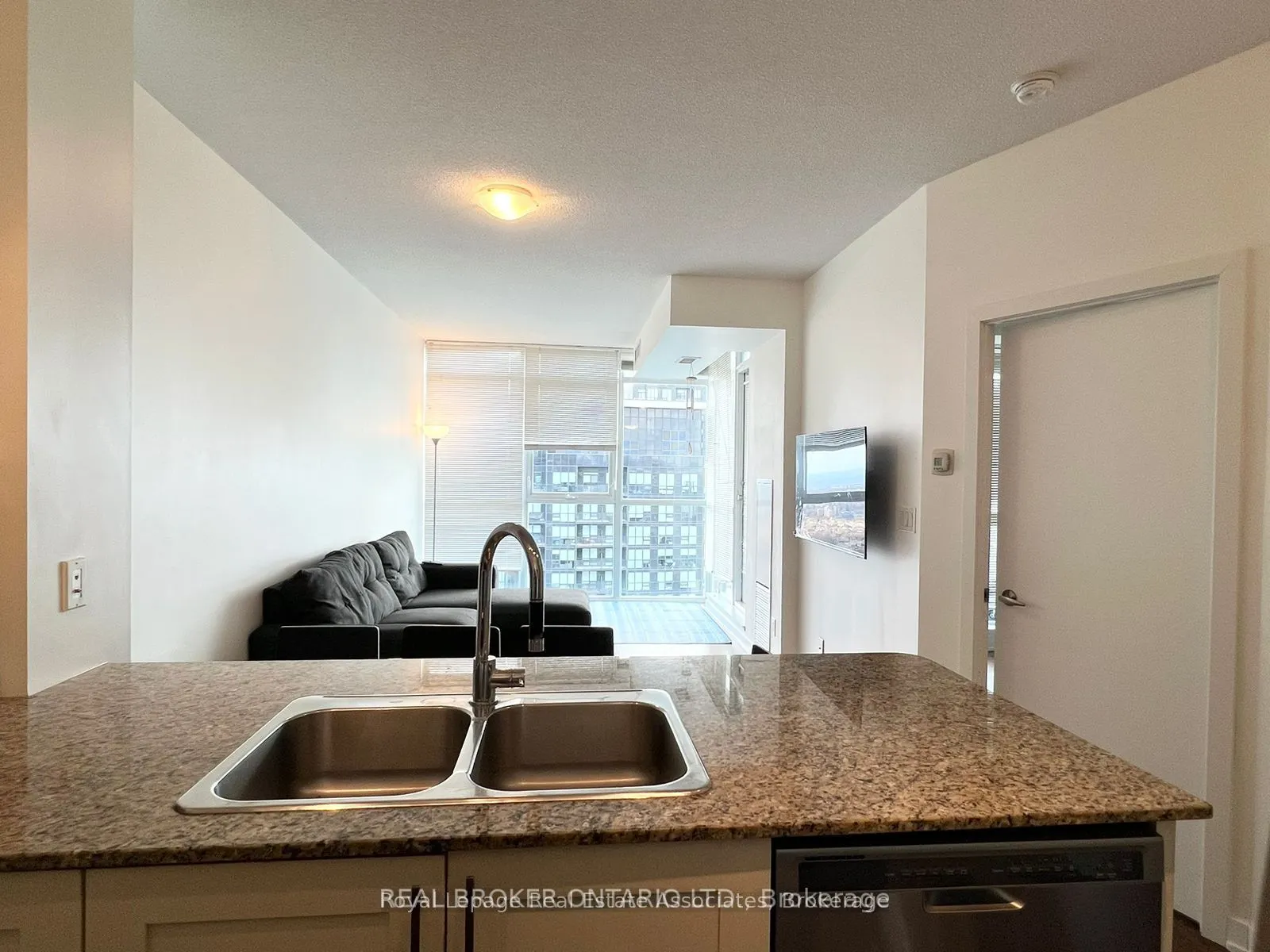 4403 Confederation Parkway, #4070
